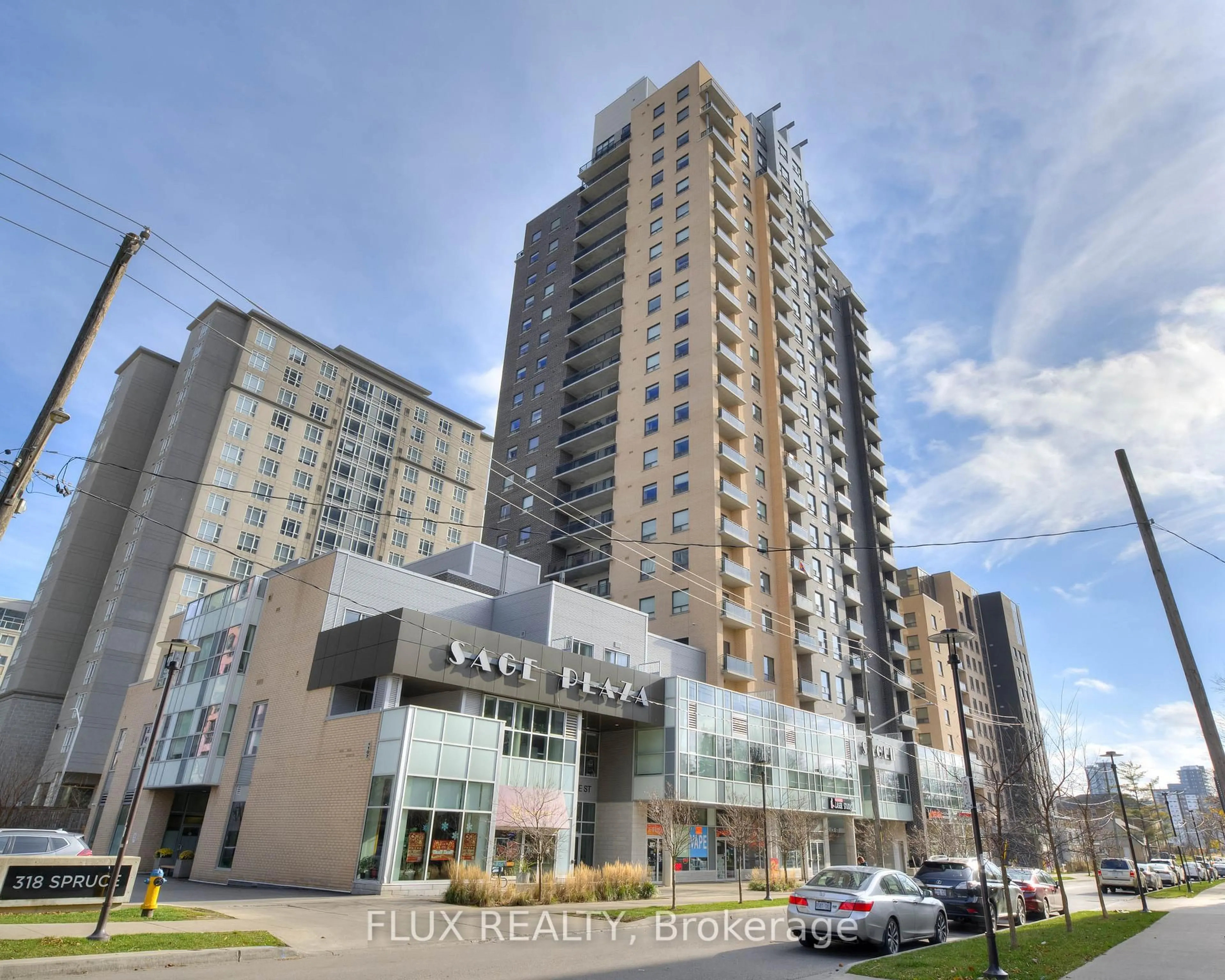 Indoor foyer for 318 SPRUCE St #808, Waterloo Ontario N2L 0E9