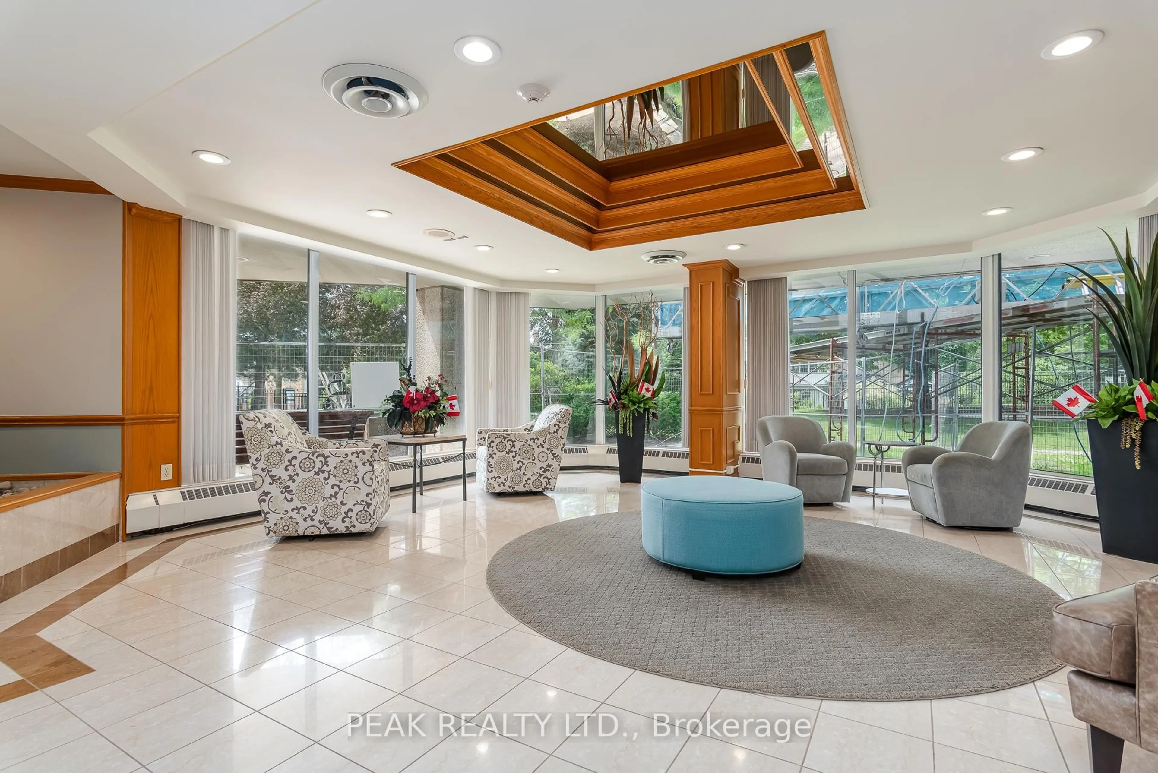 Indoor foyer for 6 Willow St #1603, Waterloo Ontario N2J 4S3