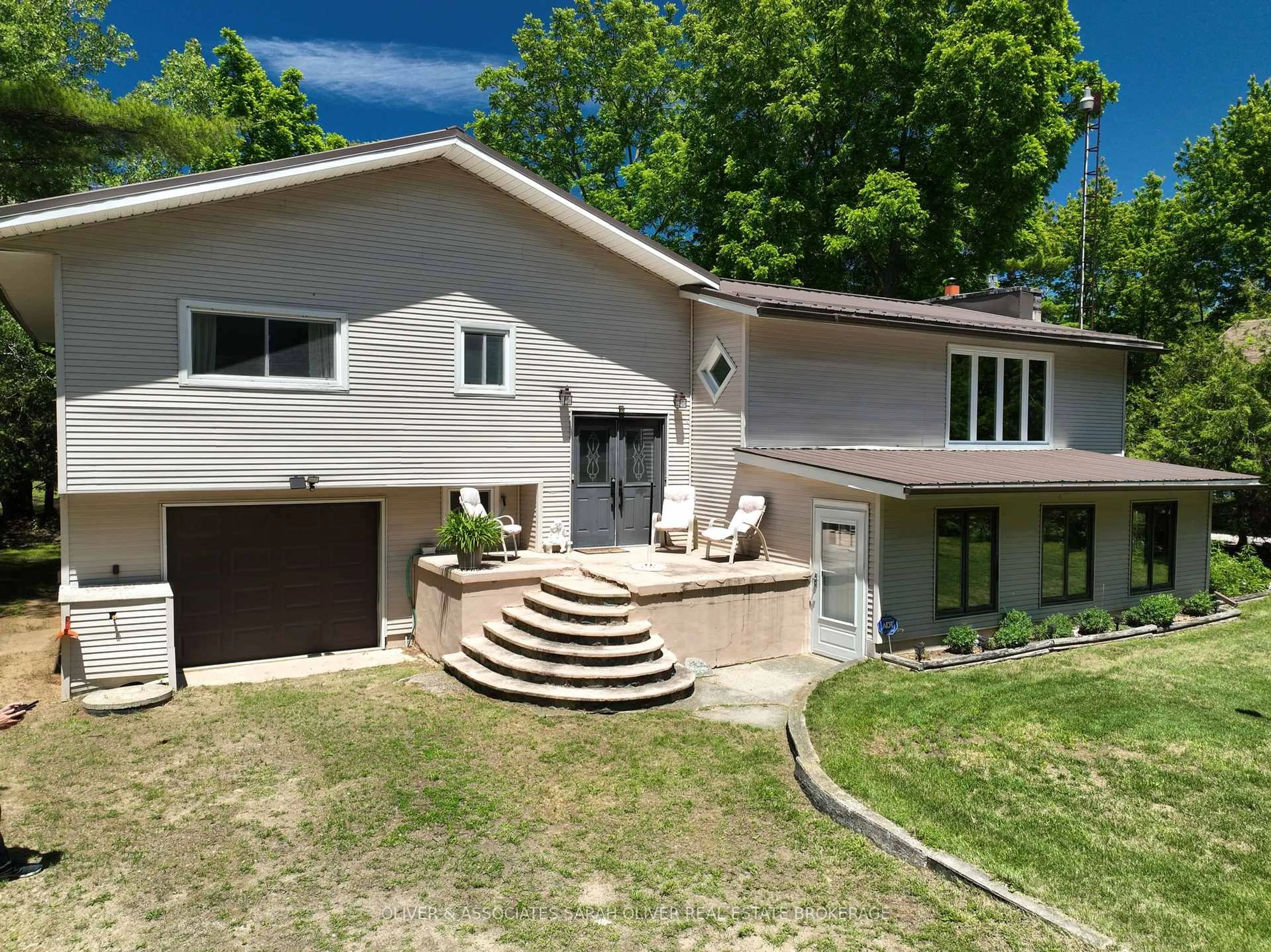 Home with vinyl exterior material, street for 6386 Victoria Ave, Lambton Shores Ontario N0N 1J2