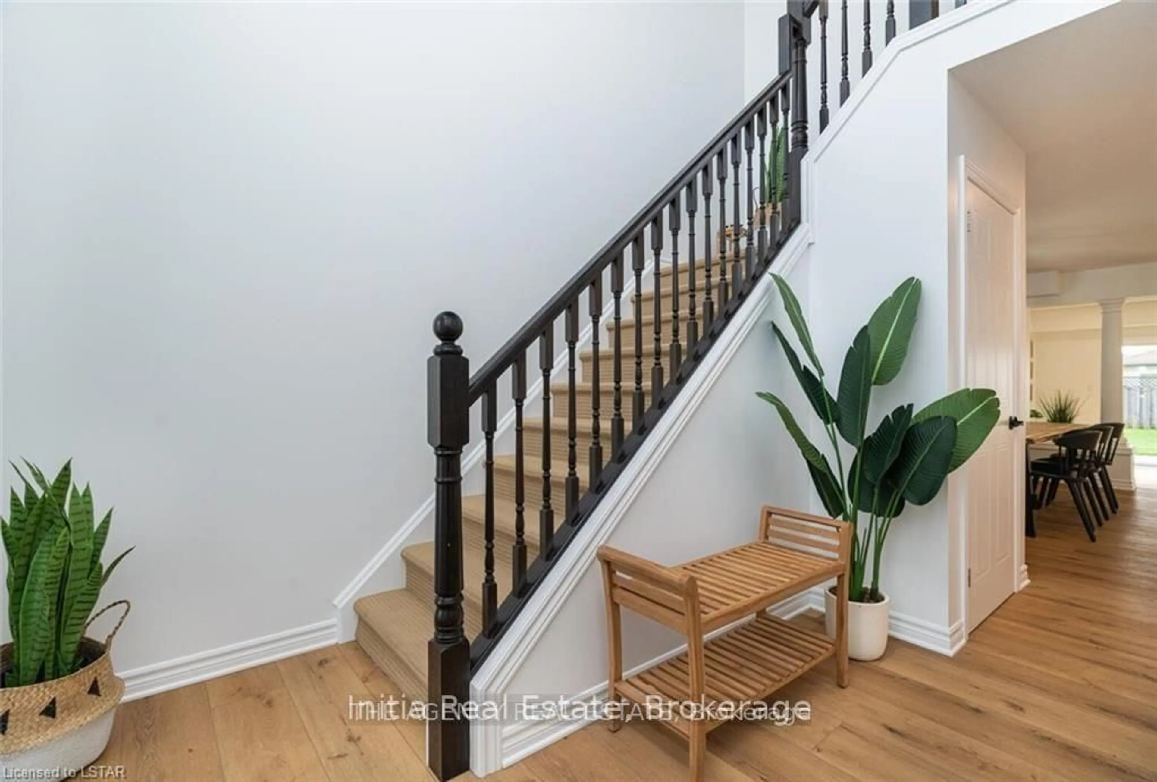 Stairs for 940 Mapleridge St, London North Ontario N6H 0A6