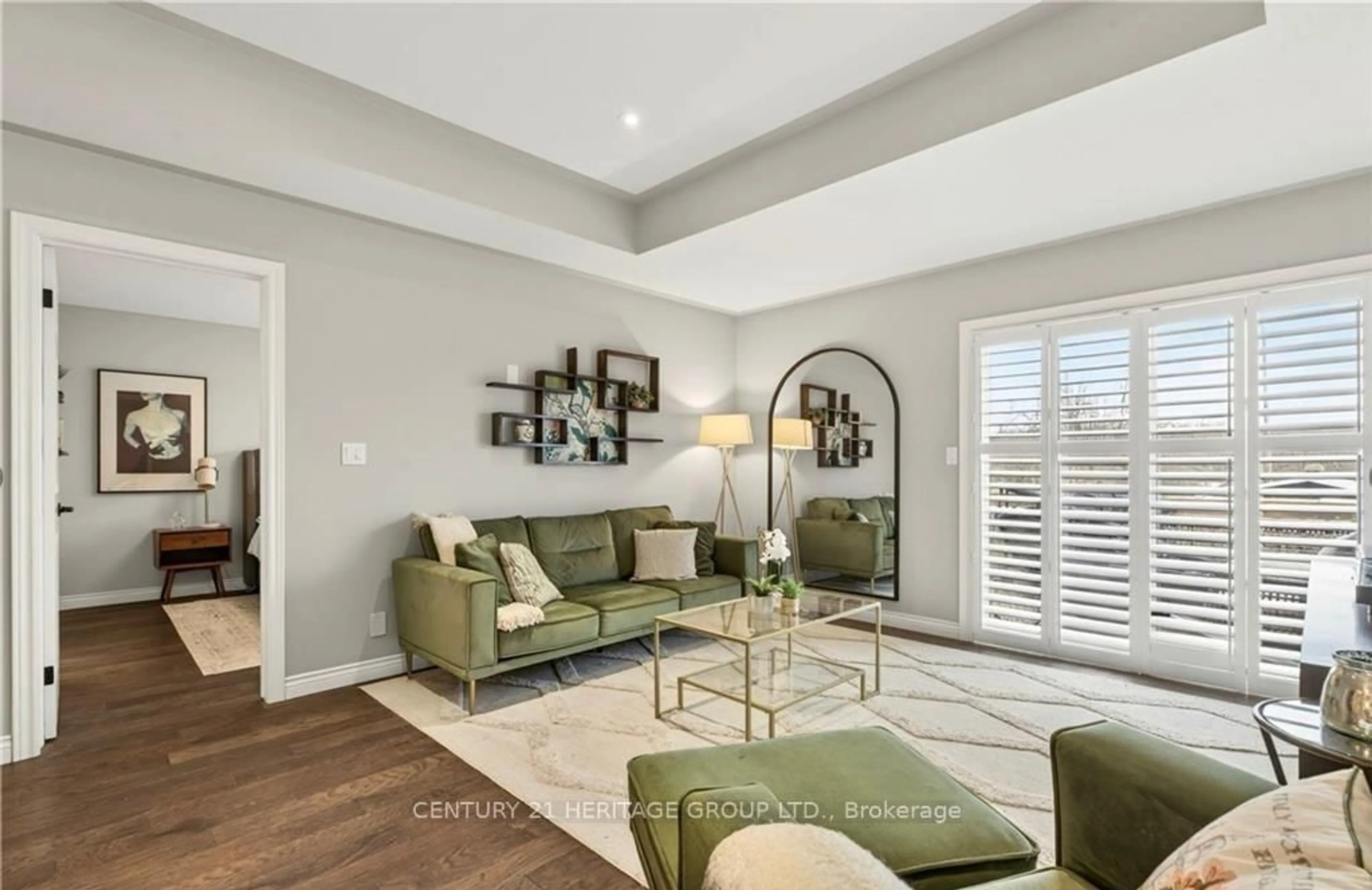 Living room with furniture, unknown for 67 MacNeil Crt, Haldimand Ontario N0A 1H0