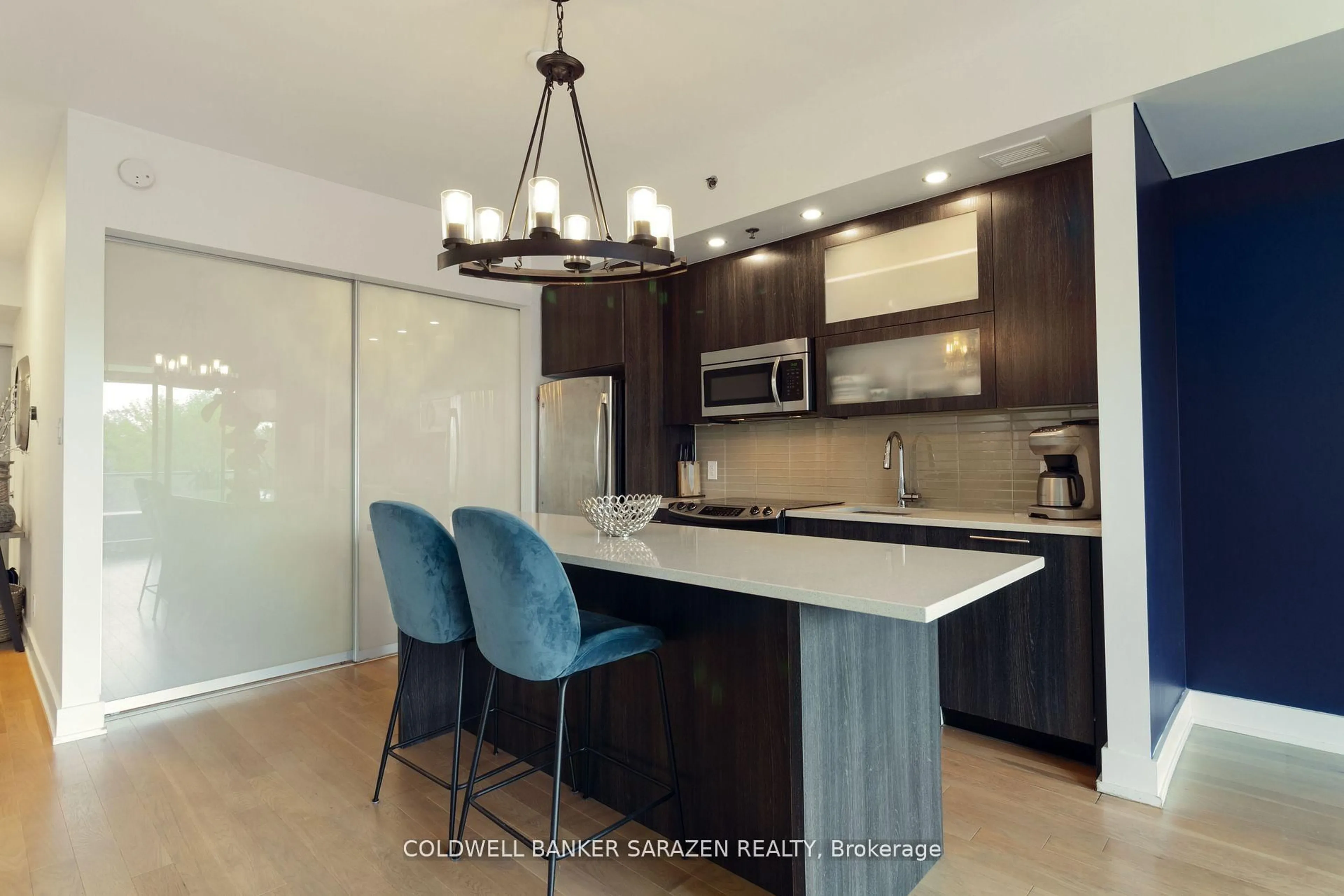 Open concept kitchen, unknown for 98 Richmond Rd #306, Ottawa Ontario K1Z 0B2