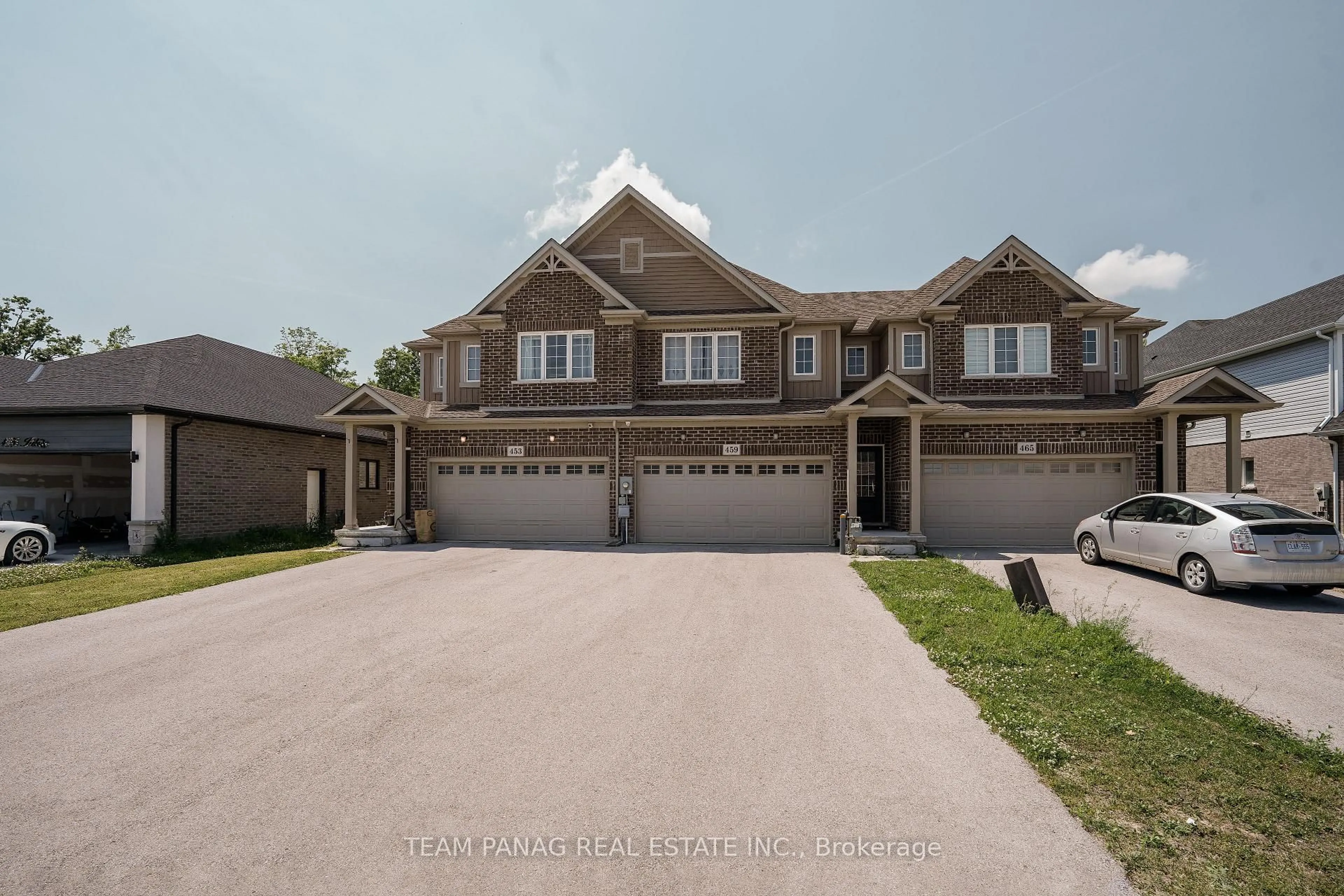 Unknown for 459 Julia Dr, Welland Ontario L3C 0E7