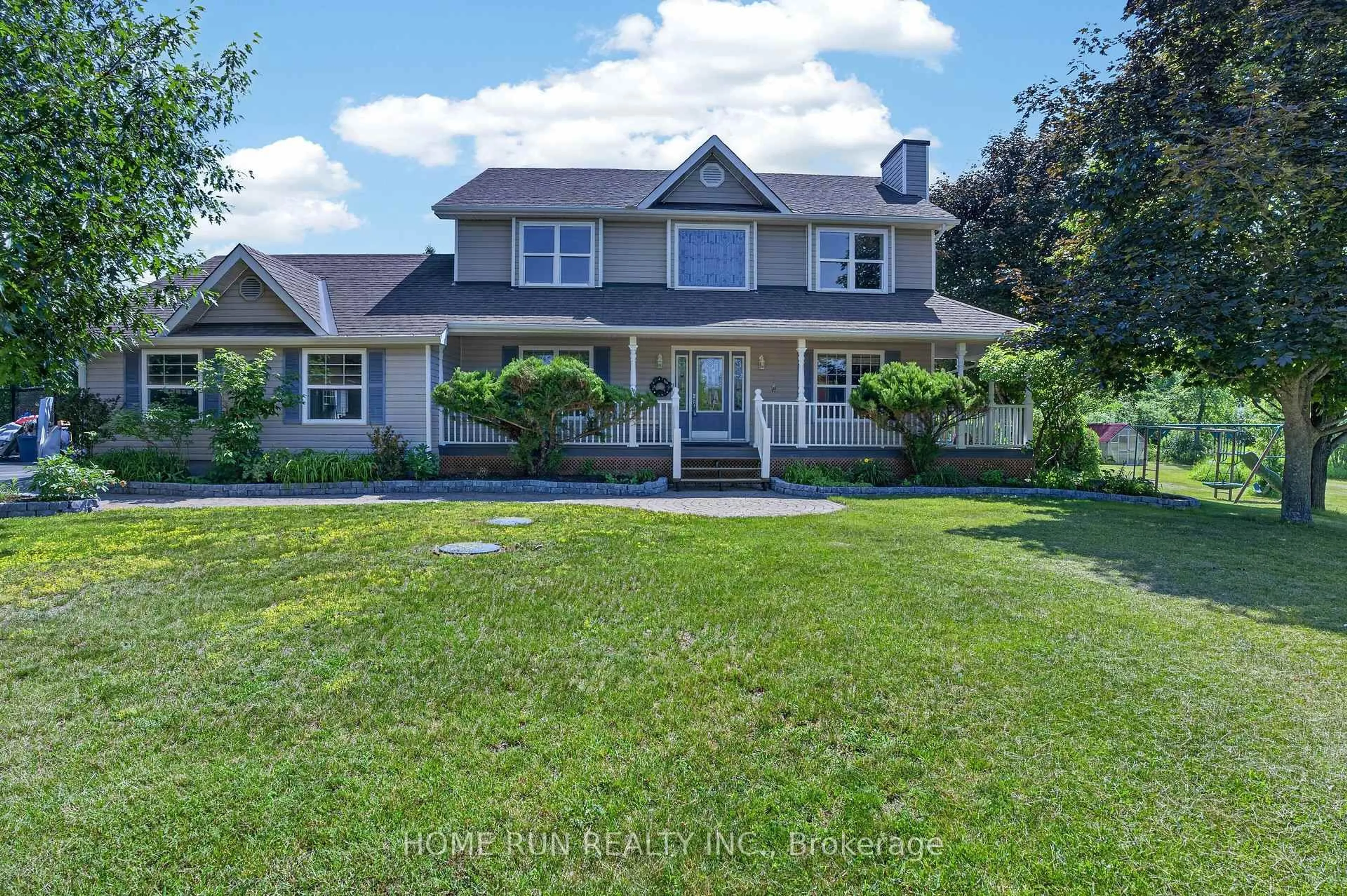 A pic from outside/outdoor area/front of a property/back of a property/a pic from drone, street for 112 KERSCOTT HEIGHTS Way, Ottawa Ontario K0A 1T0
