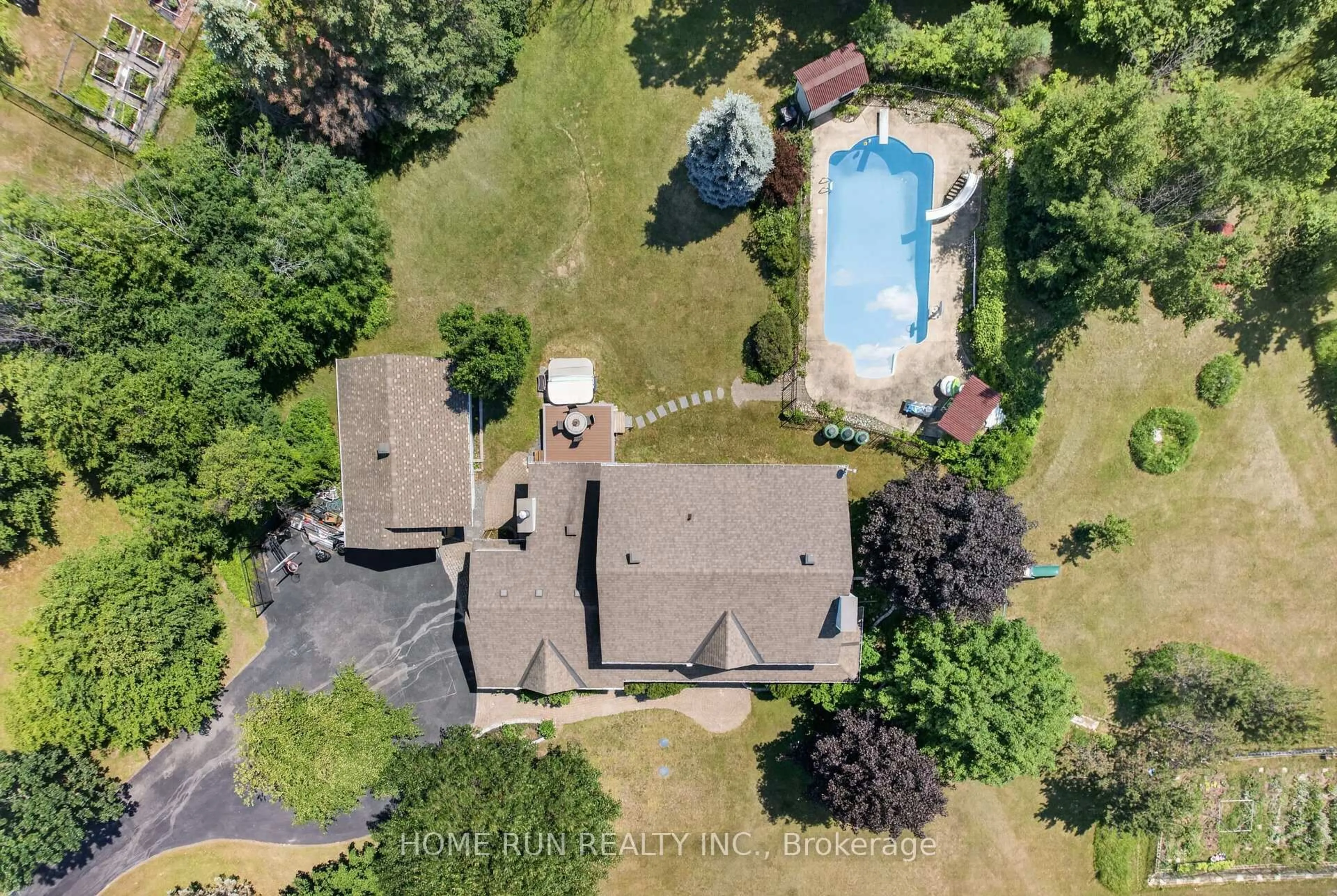 A pic from outside/outdoor area/front of a property/back of a property/a pic from drone, water/lake/river/ocean view for 112 KERSCOTT HEIGHTS Way, Ottawa Ontario K0A 1T0