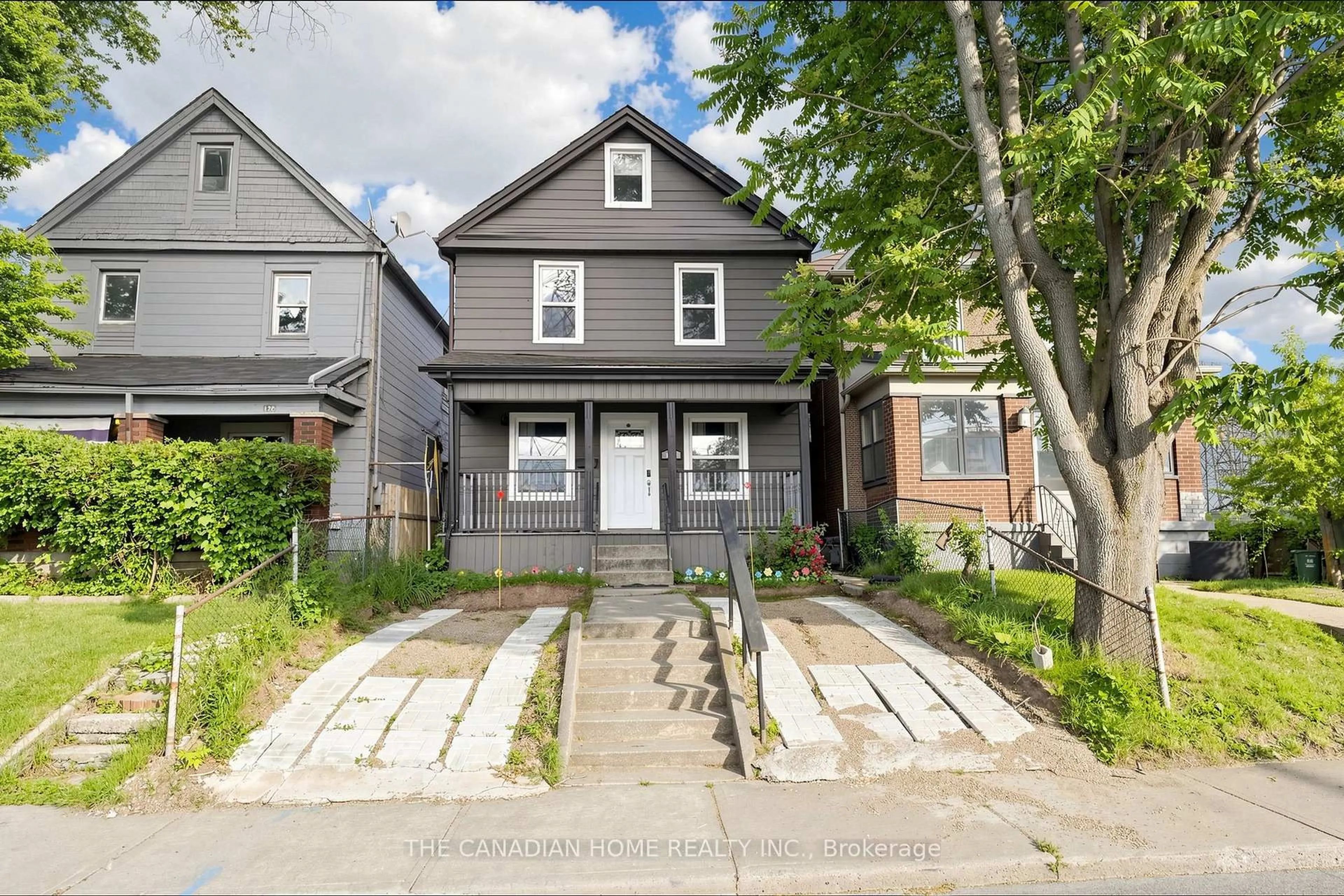 Unknown for 118 Birmingham St, Hamilton Ontario L8L 6W5