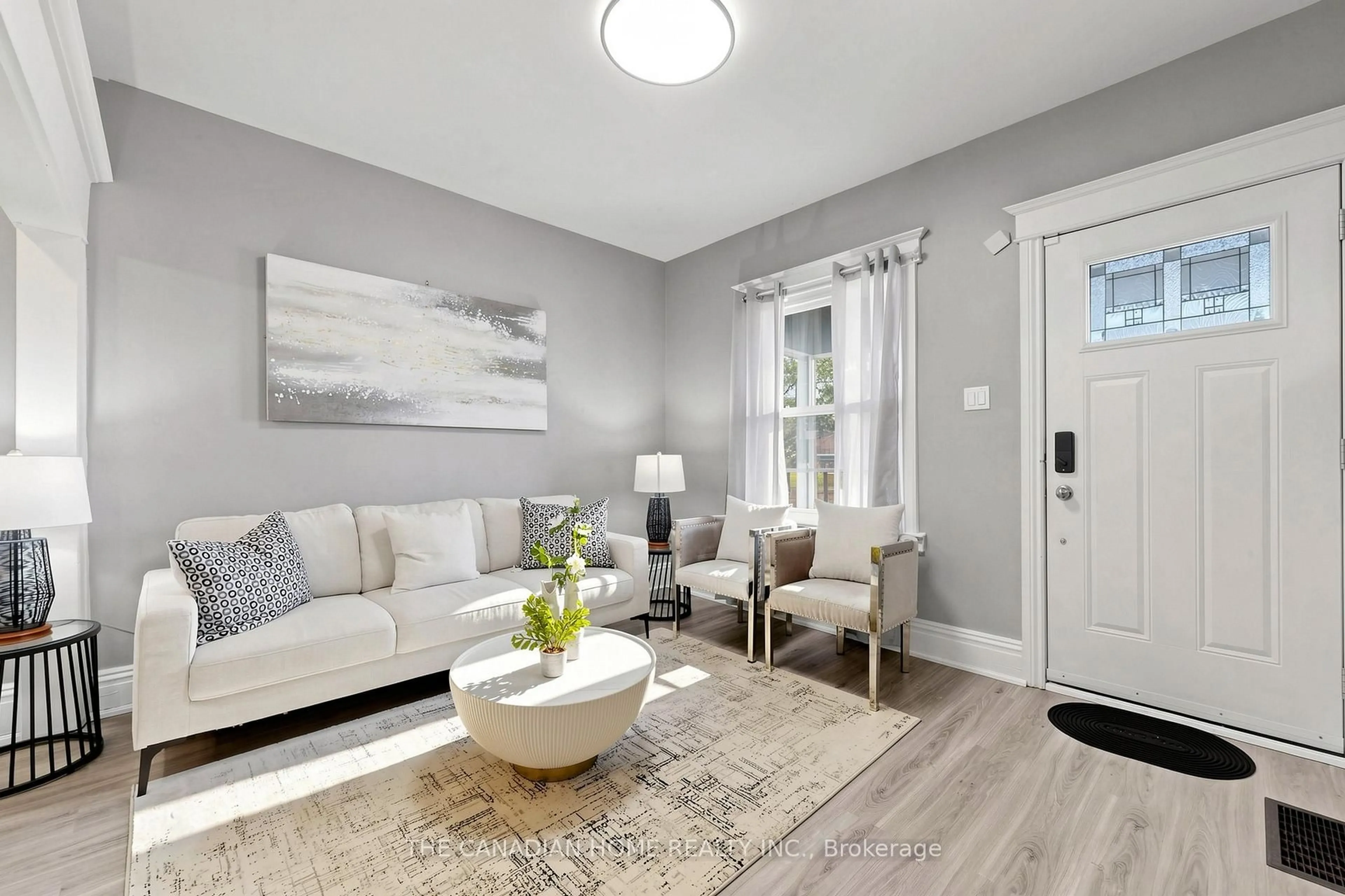 Living room with furniture, unknown for 118 Birmingham St, Hamilton Ontario L8L 6W5