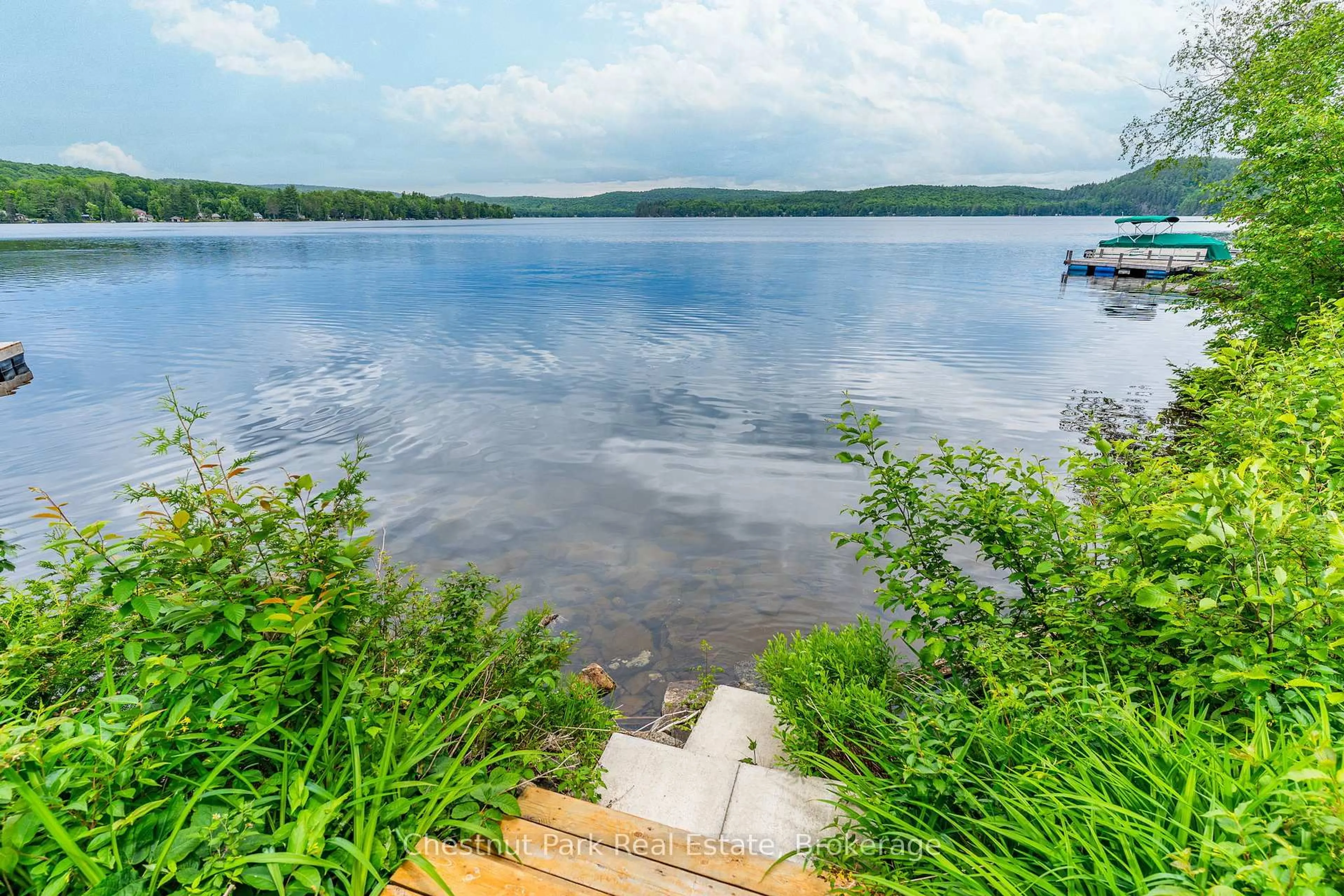 Patio, water/lake/river/ocean view for 1900 Curry Rd, Dysart et al Ontario K0M 1S0
