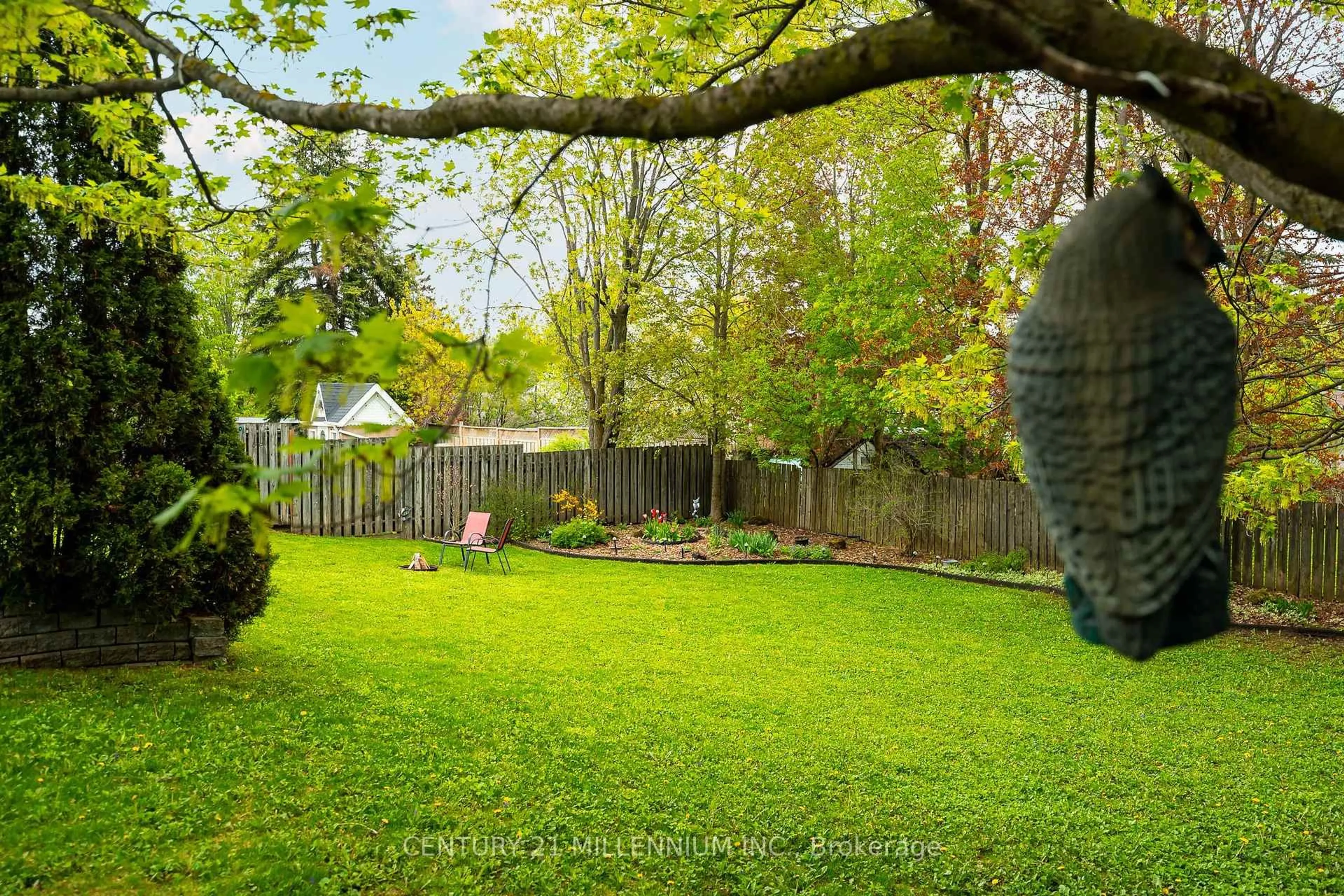 Patio, forest/trees view for 13 Ellen Cres, Erin Ontario N0B 1Z0
