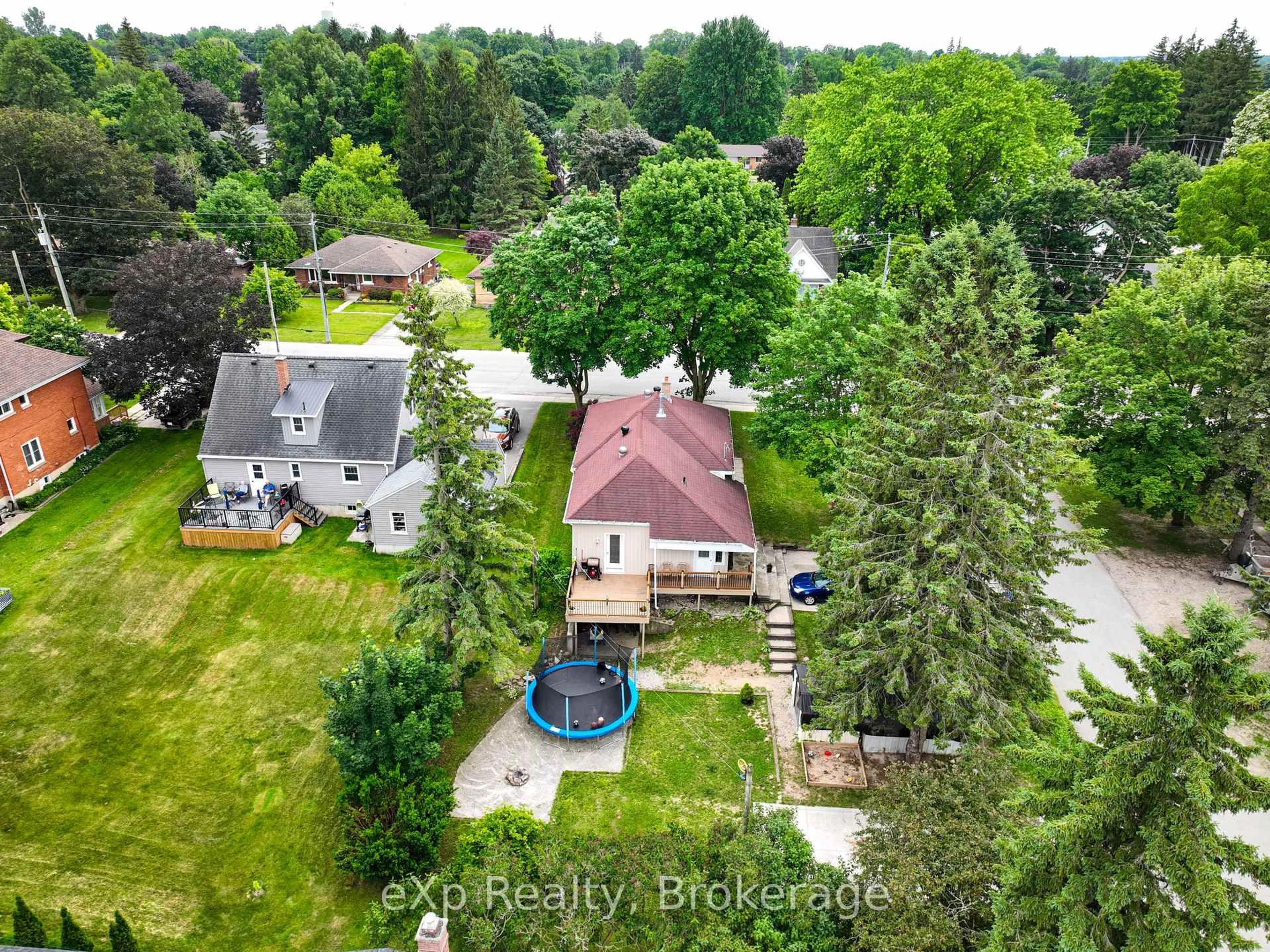 A pic from outside/outdoor area/front of a property/back of a property/a pic from drone, unknown for 91 Charles St, North Huron Ontario N0G 2W0