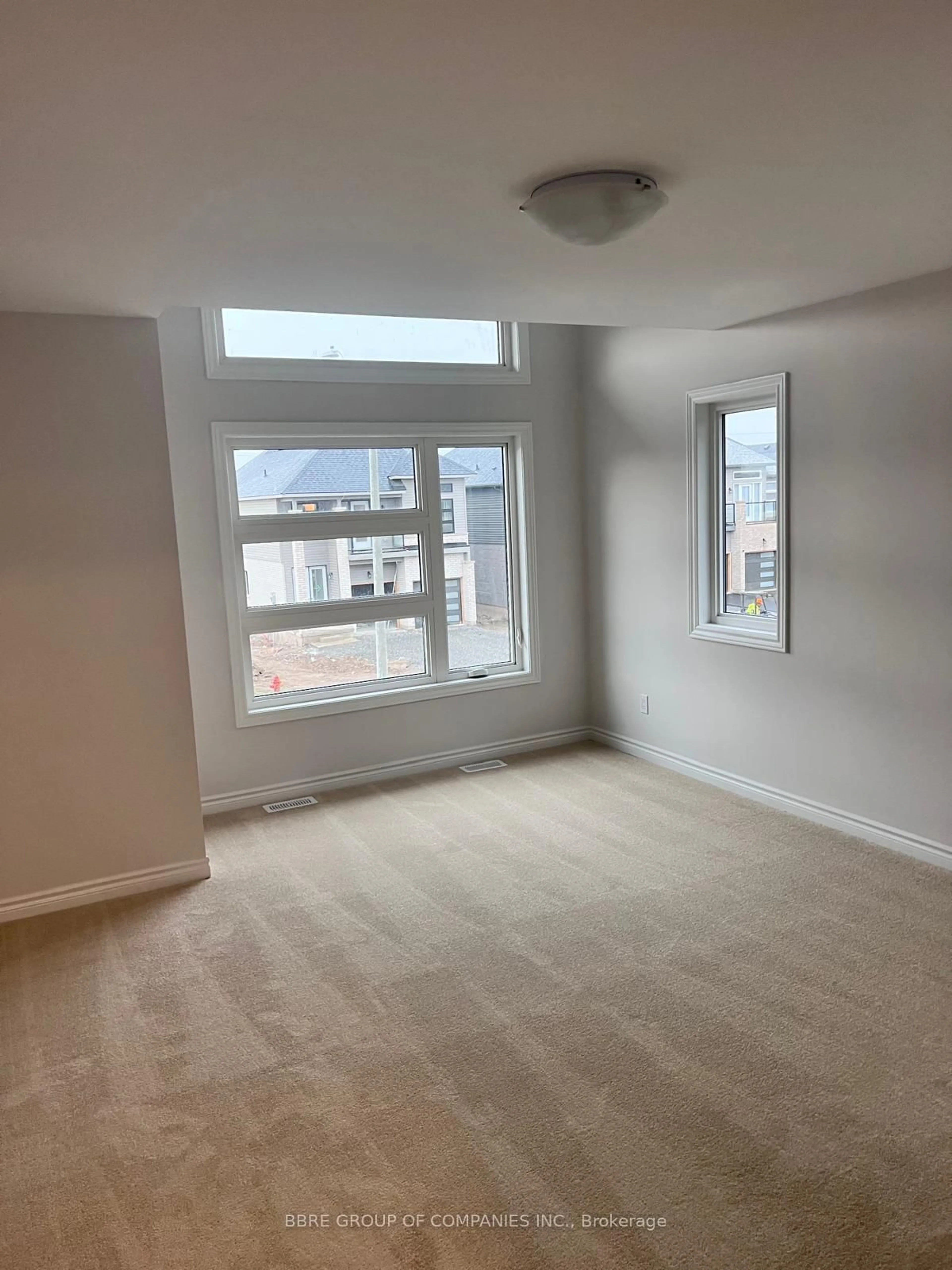 A pic of a room for 11 Hildred St, Welland Ontario L3B 0K1