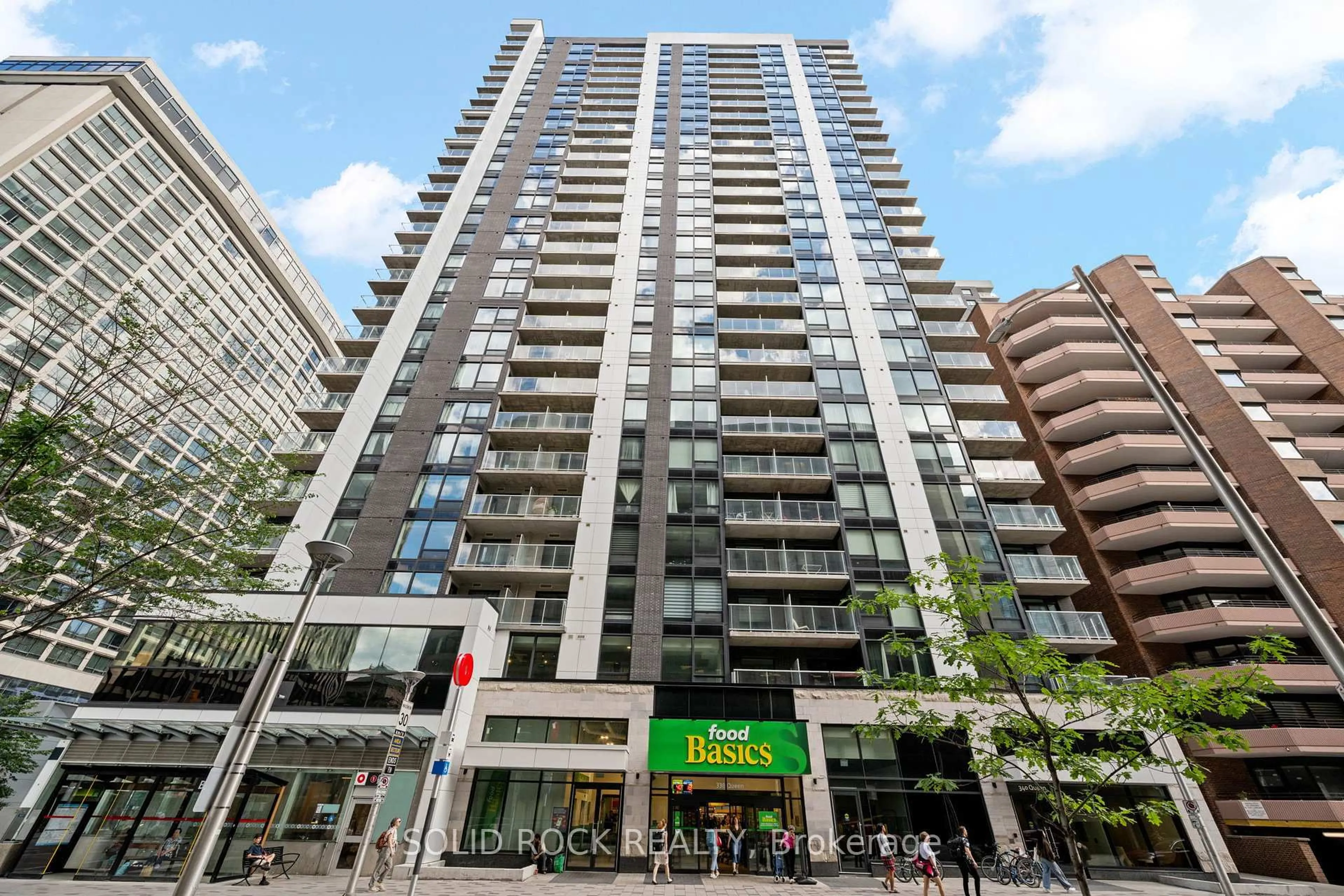 Unknown for 340 Queen St #1707, Ottawa Ontario K1R 0G1