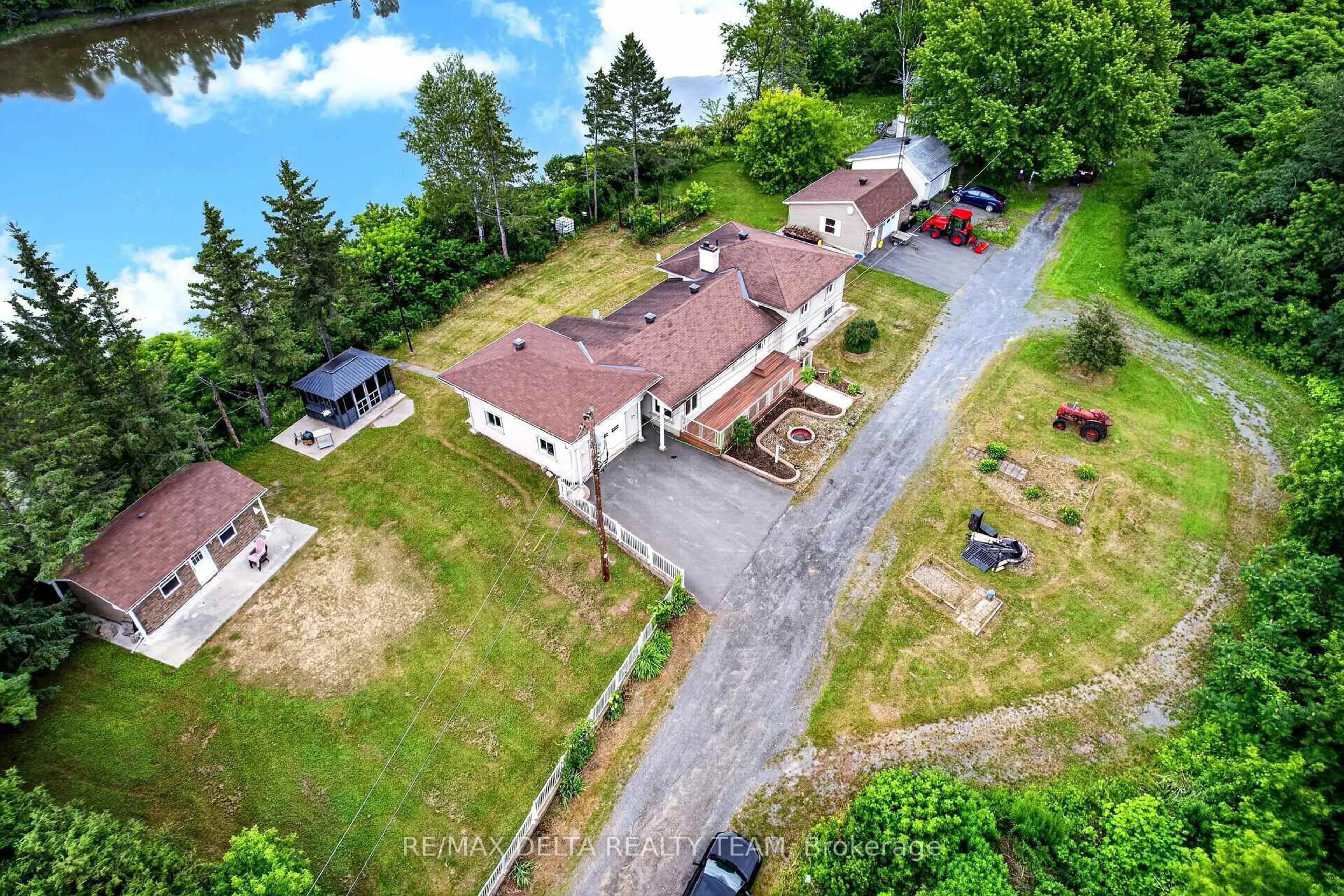 A pic from outside/outdoor area/front of a property/back of a property/a pic from drone, water/lake/river/ocean view for 1821 Ch Bercier Rd, Alfred and Plantagenet Ontario K0B 1L0