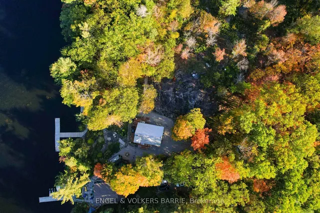 1669 Walkers Pt Rd, Muskoka Lakes 4