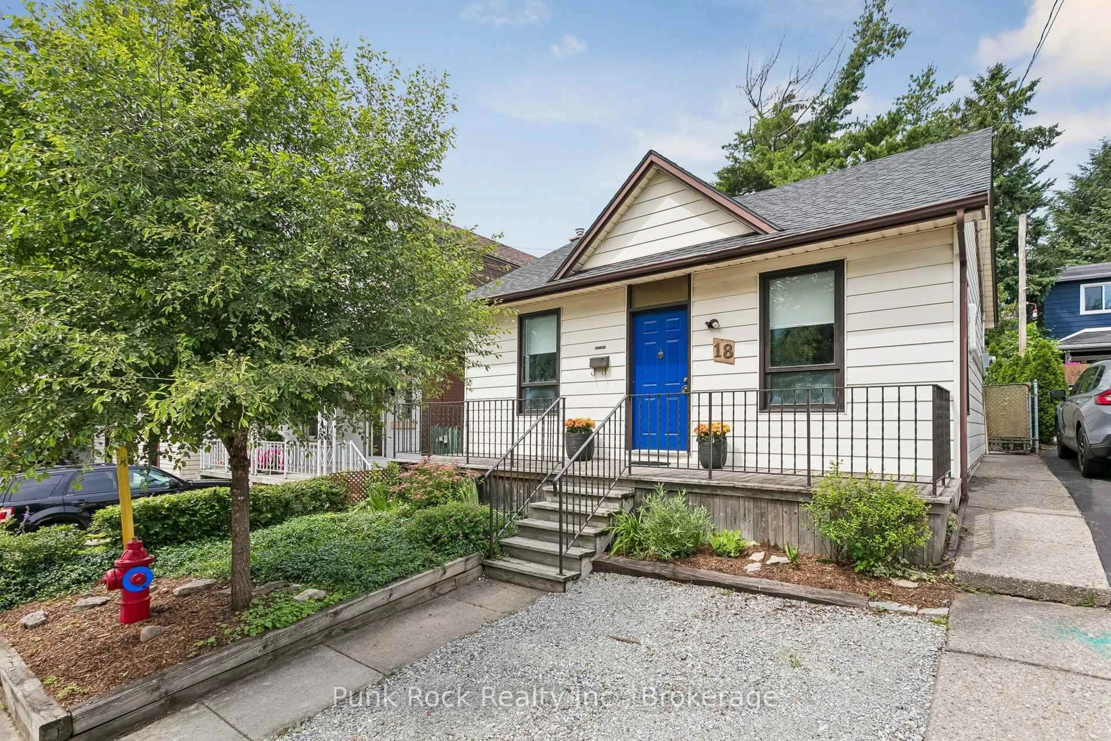 Unknown for 18 Lochearne St, Hamilton Ontario L8R 1V8