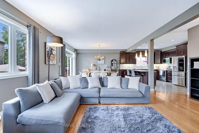 1903 Jubilee Cres, London North 5