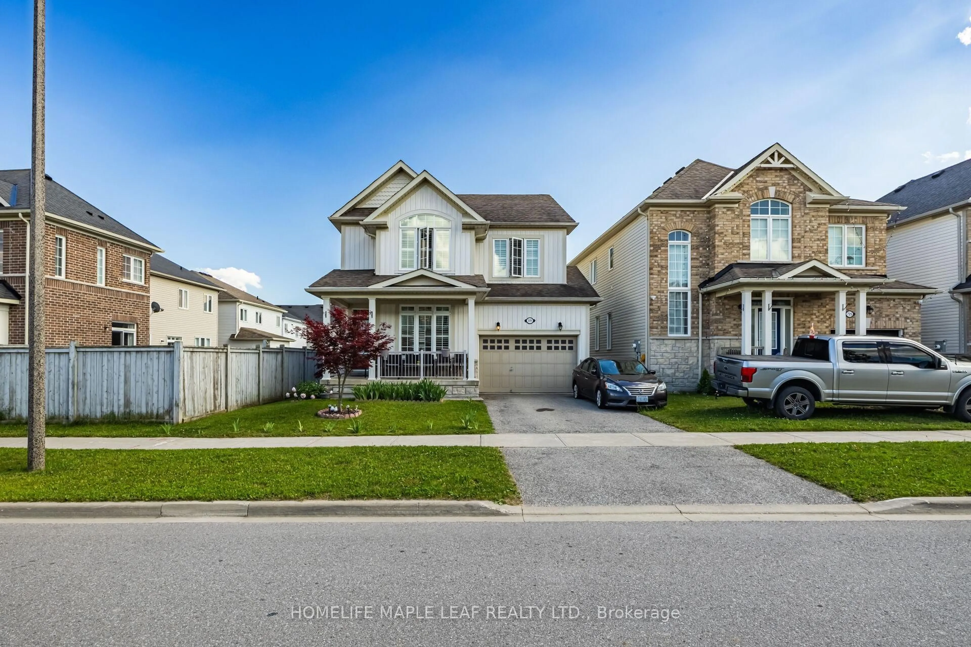A pic from outside/outdoor area/front of a property/back of a property/a pic from drone, street for 721 Cook Cres, Shelburne Ontario L9V 3V3