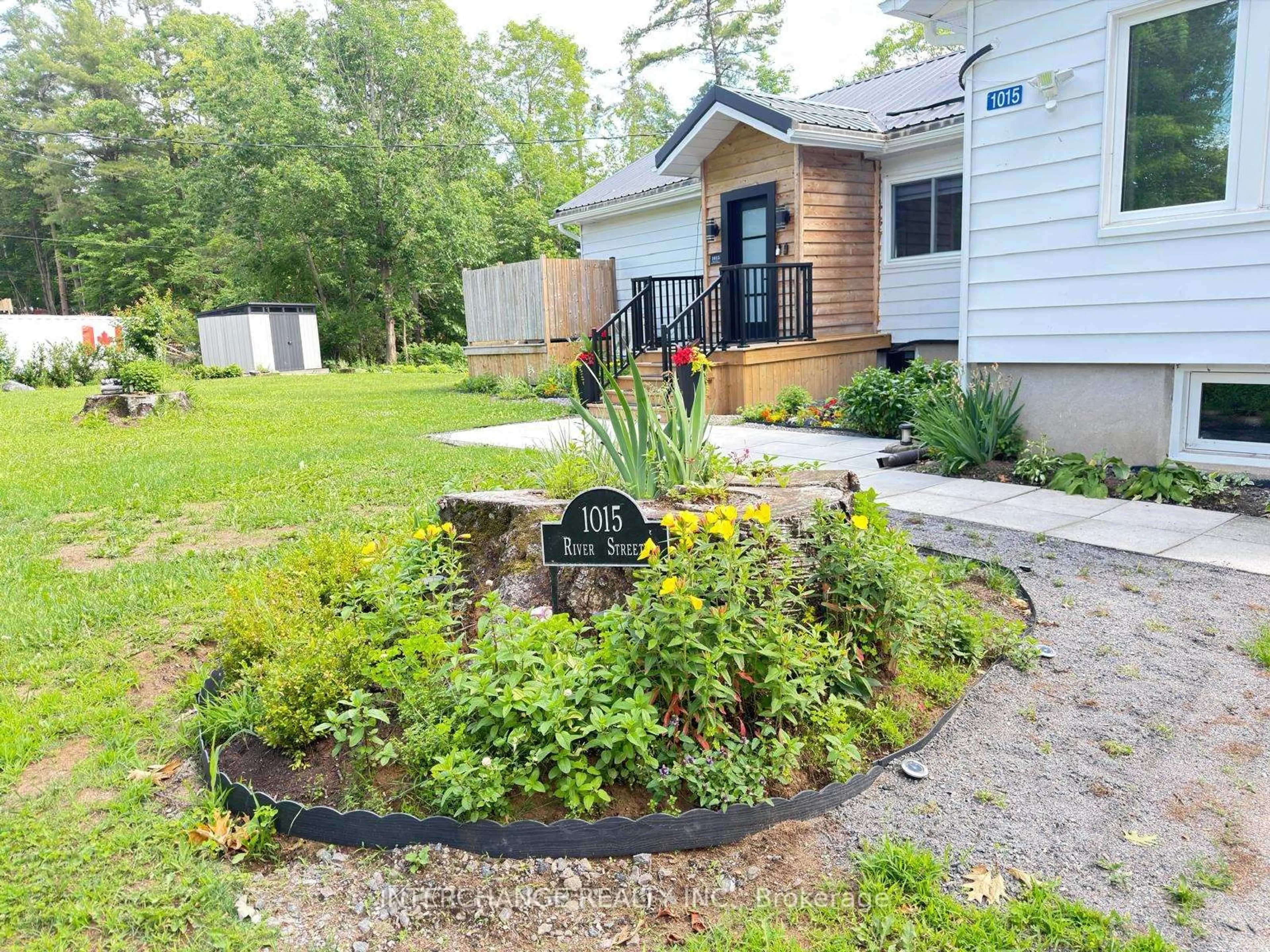 Unknown for 1015 River St, Muskoka Lakes Ontario P0C 1A0