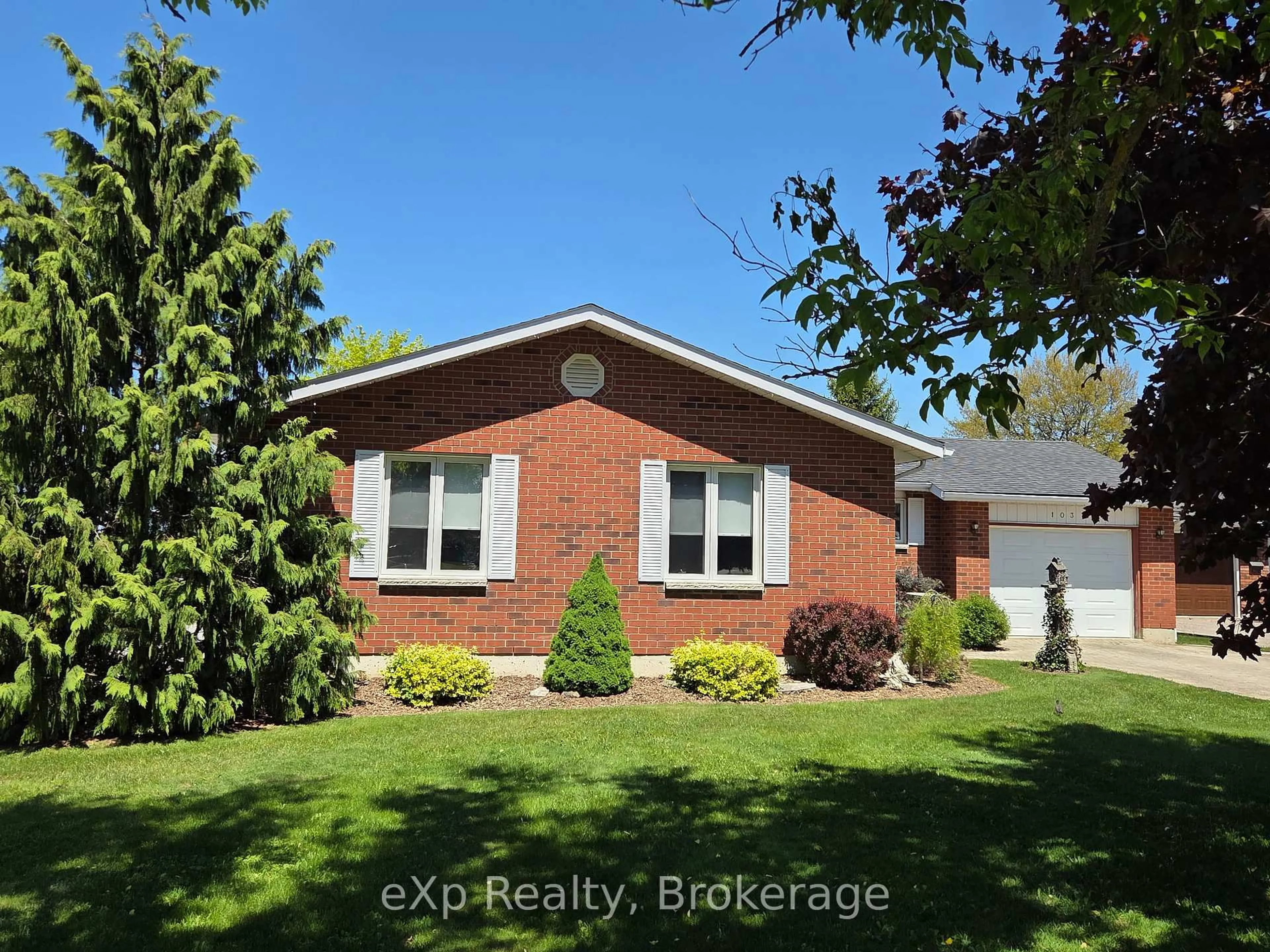 Home with brick exterior material, street for 103 Margaret Elizabeth Ave, Grey Highlands Ontario N0C 1H0