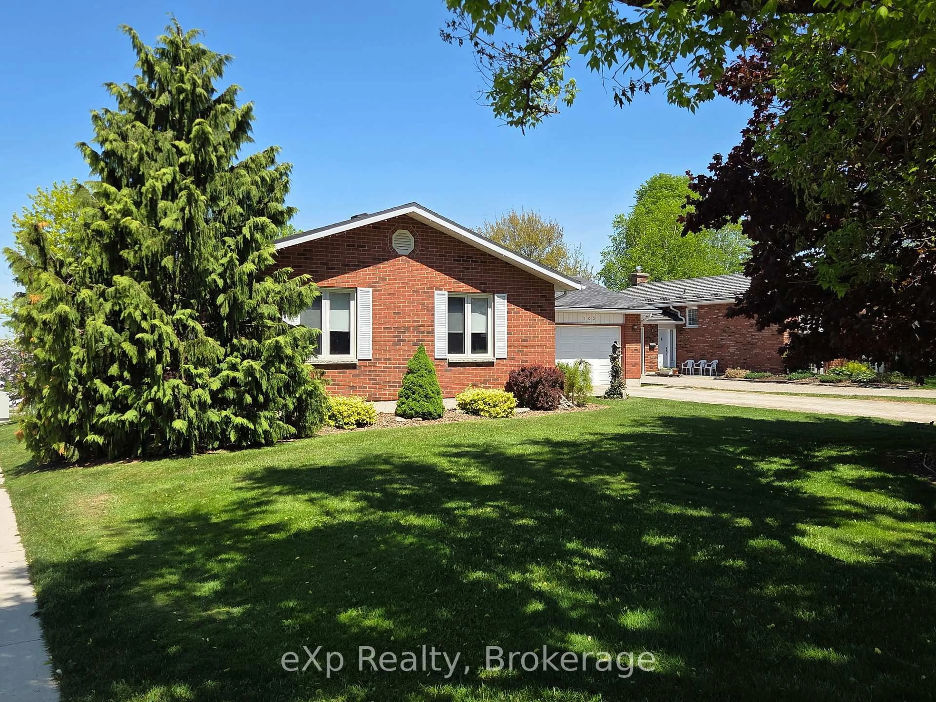 Unknown for 103 Margaret Elizabeth Ave, Grey Highlands Ontario N0C 1H0