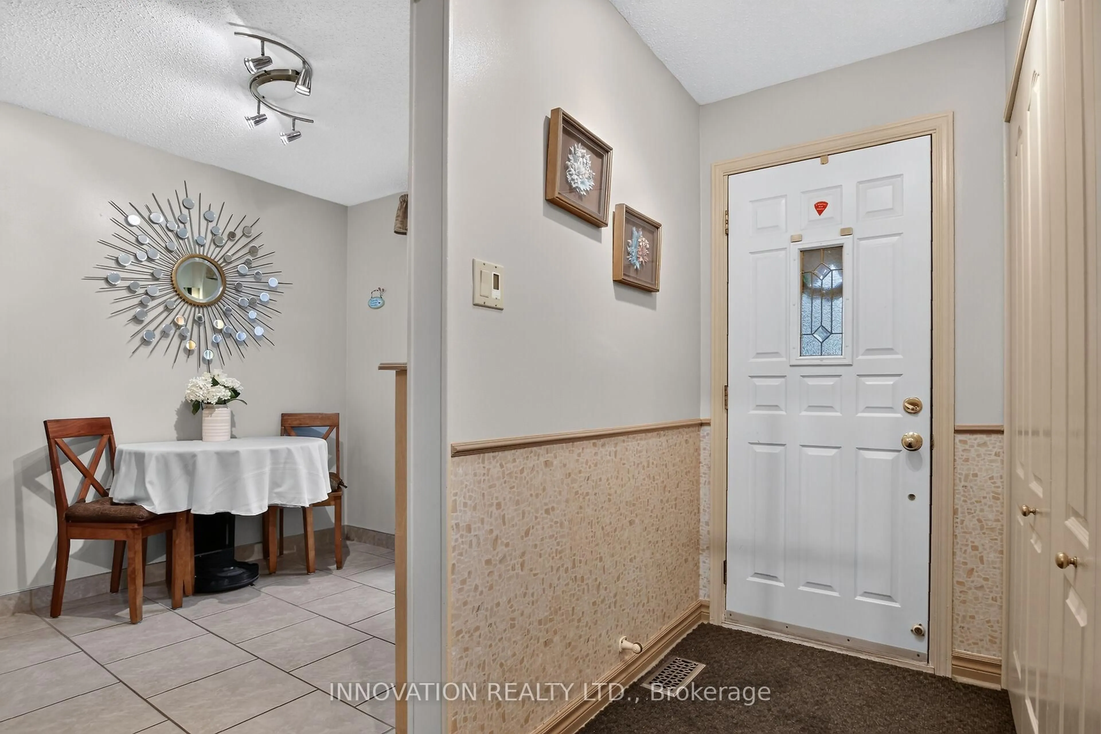 Indoor entryway for 23 McKitrick Dr, Ottawa Ontario K2L 2J7