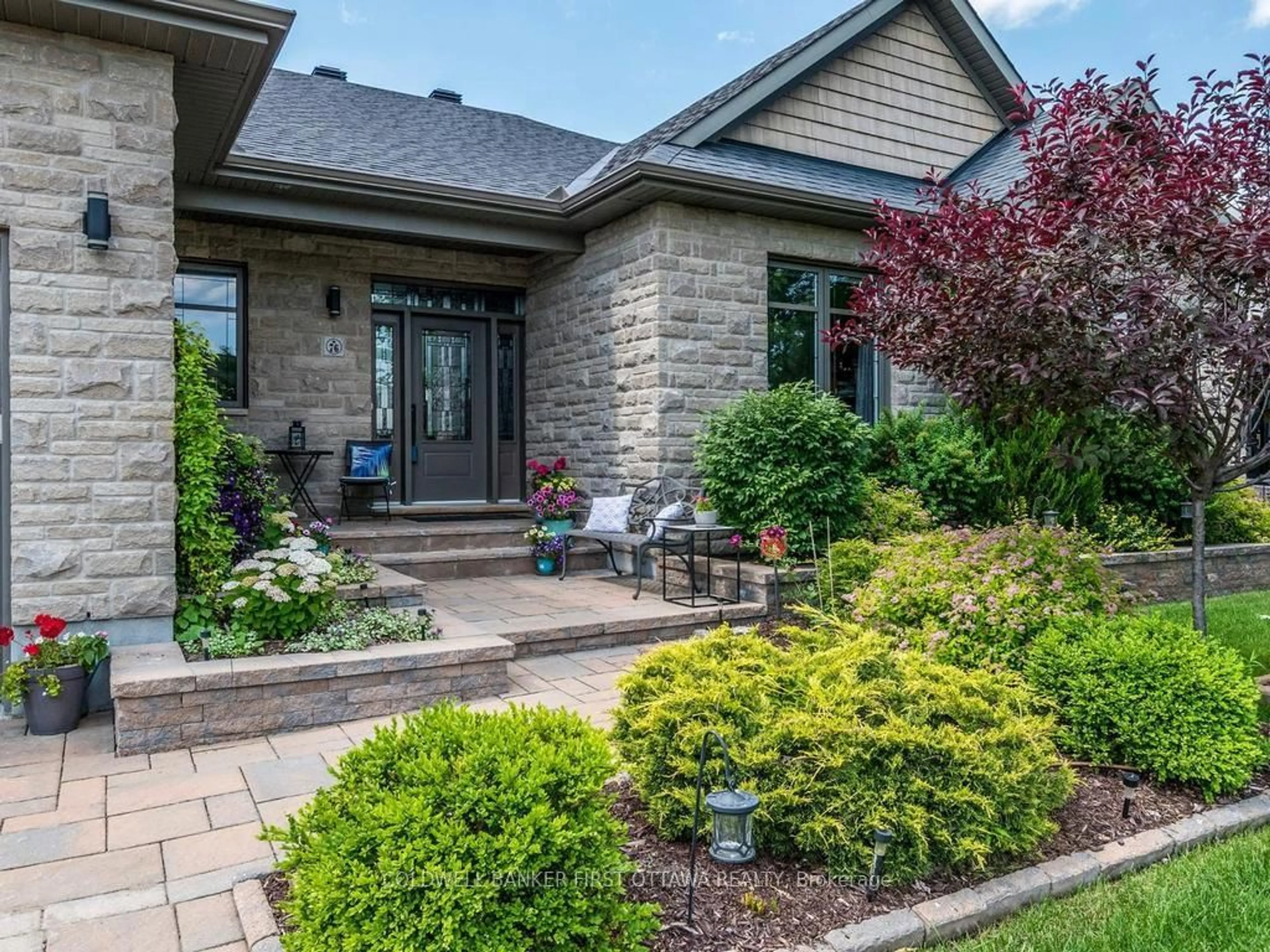 Home with brick exterior material, street for 76 Bald Eagle Cres, Richmond Ontario K0A 2Z0