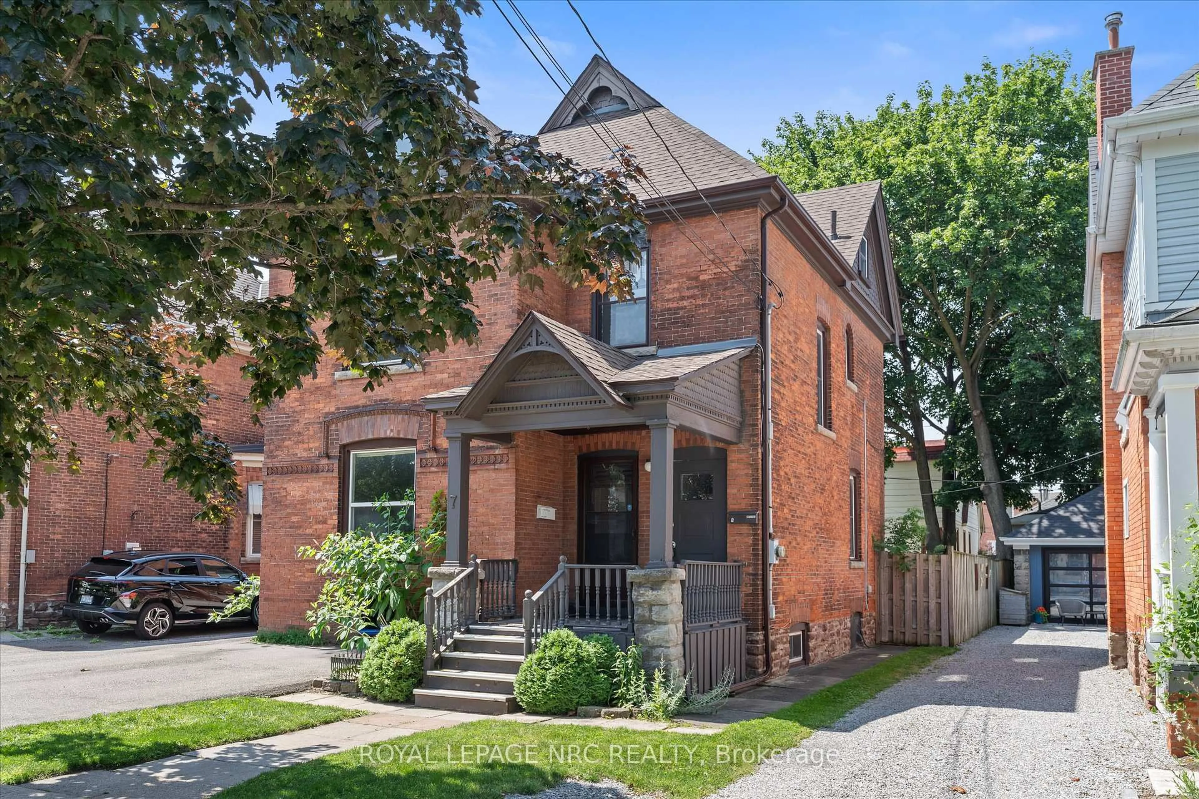 Home with brick exterior material, street for 7 Beecher St, St. Catharines Ontario L2R 5S4