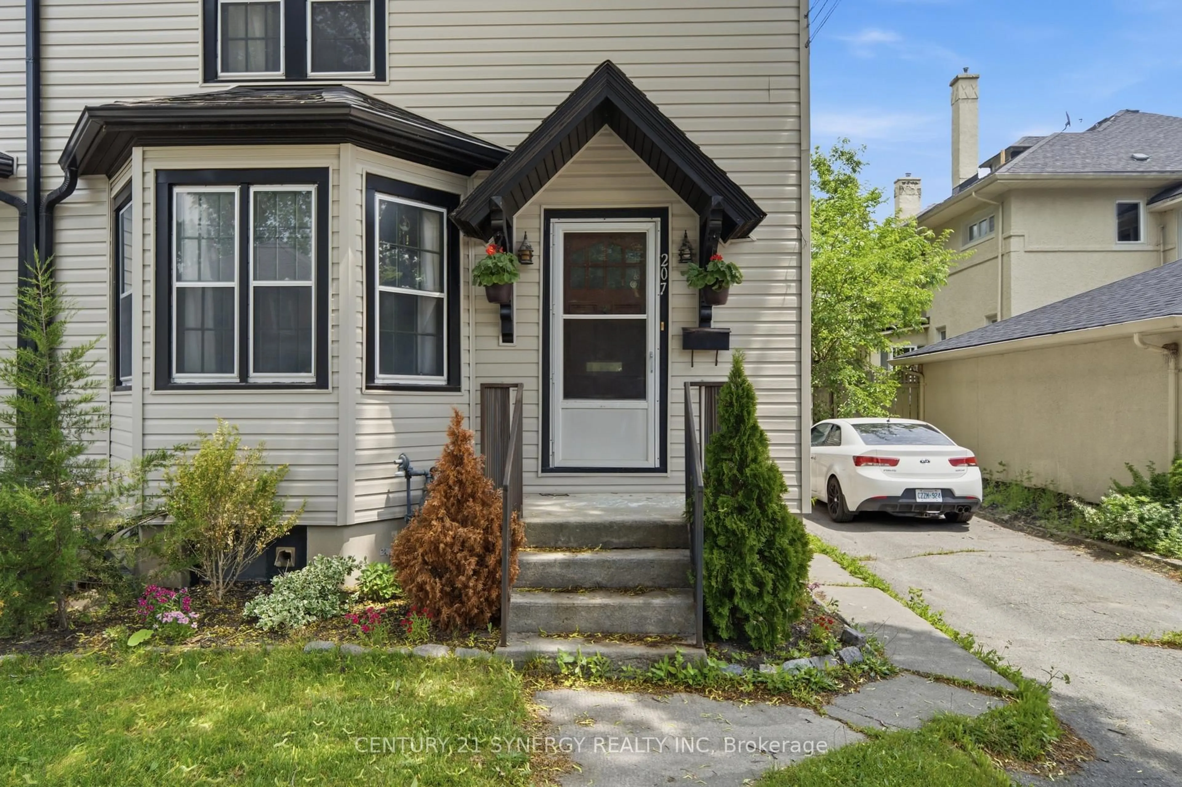 Unknown for 207-209 Foster Ave, Belleville Ontario K8N 3R1