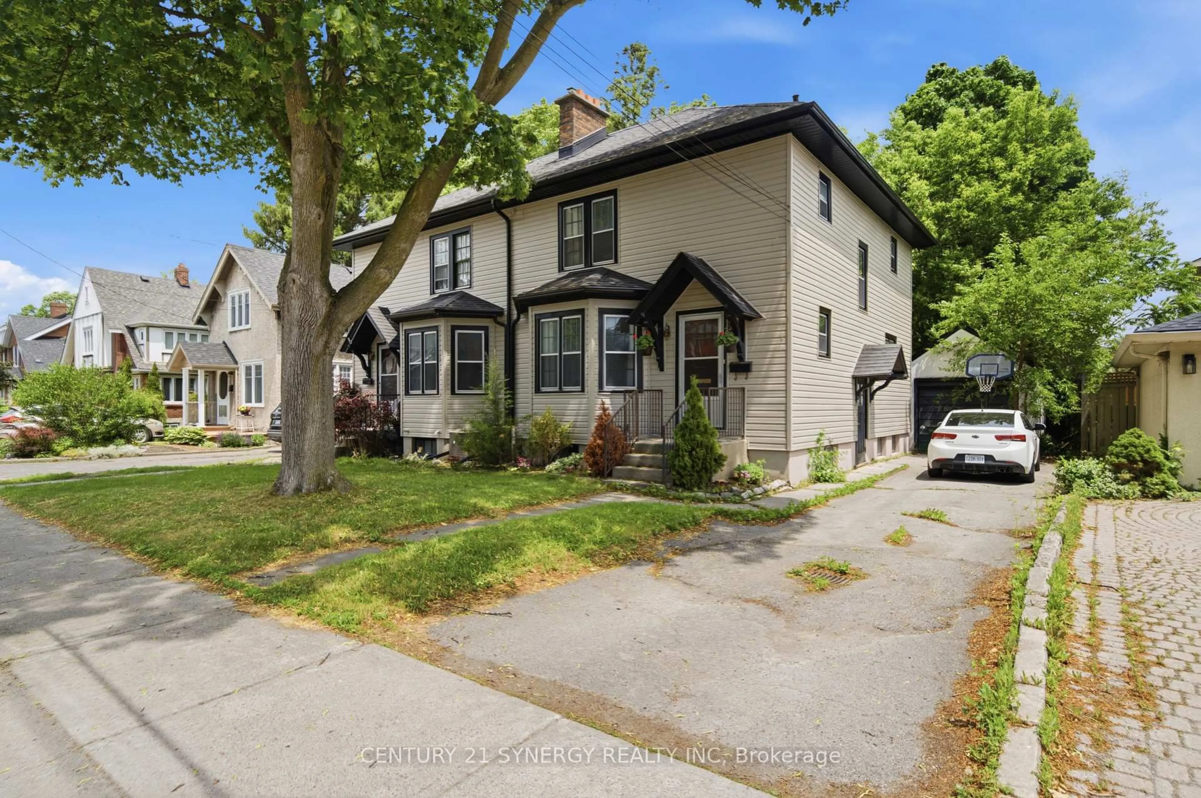 Unknown for 207-209 Foster Ave, Belleville Ontario K8N 3R1