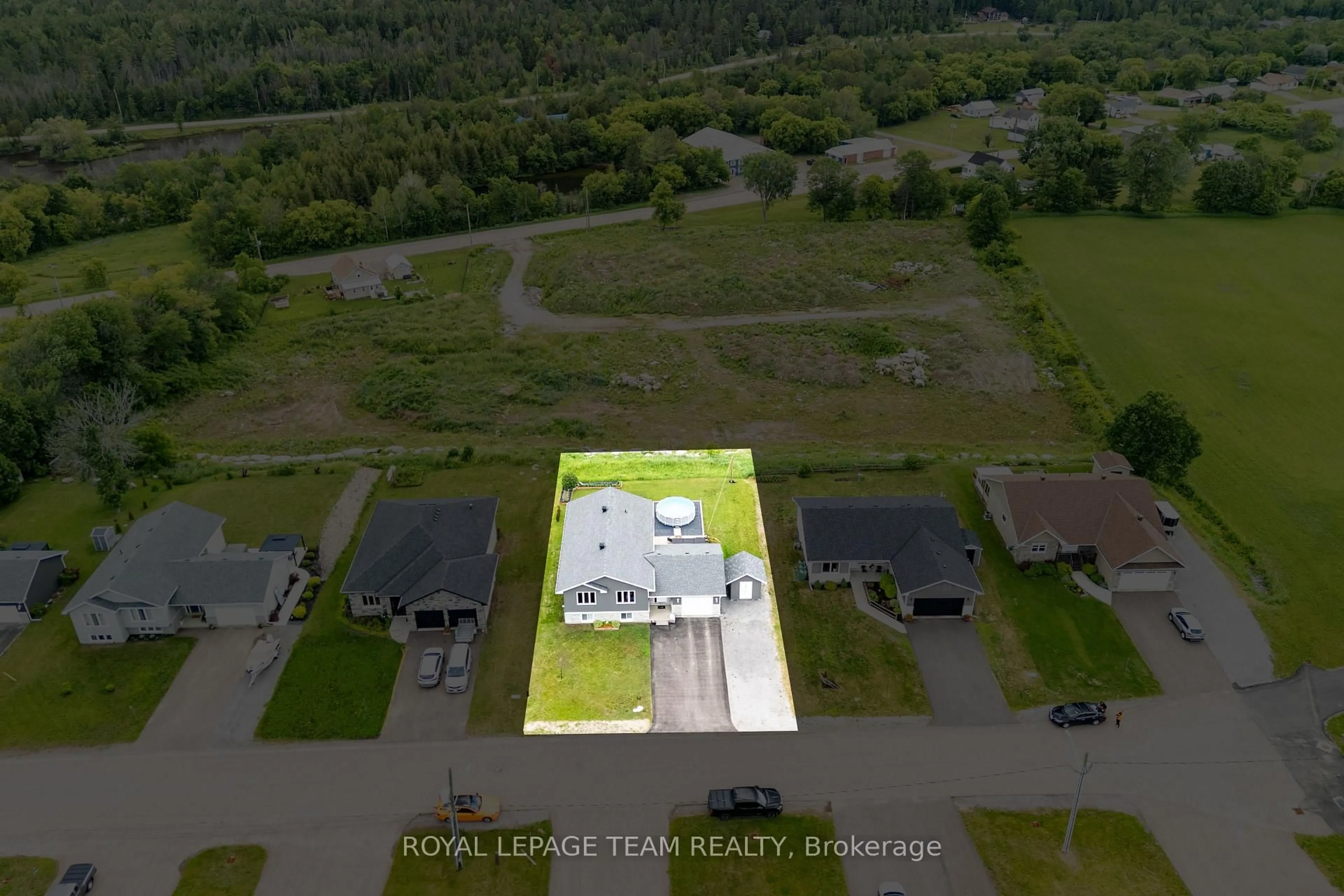 A pic from outside/outdoor area/front of a property/back of a property/a pic from drone, water/lake/river/ocean view for 529 Wellington St, Eganville Ontario K0J 1T0