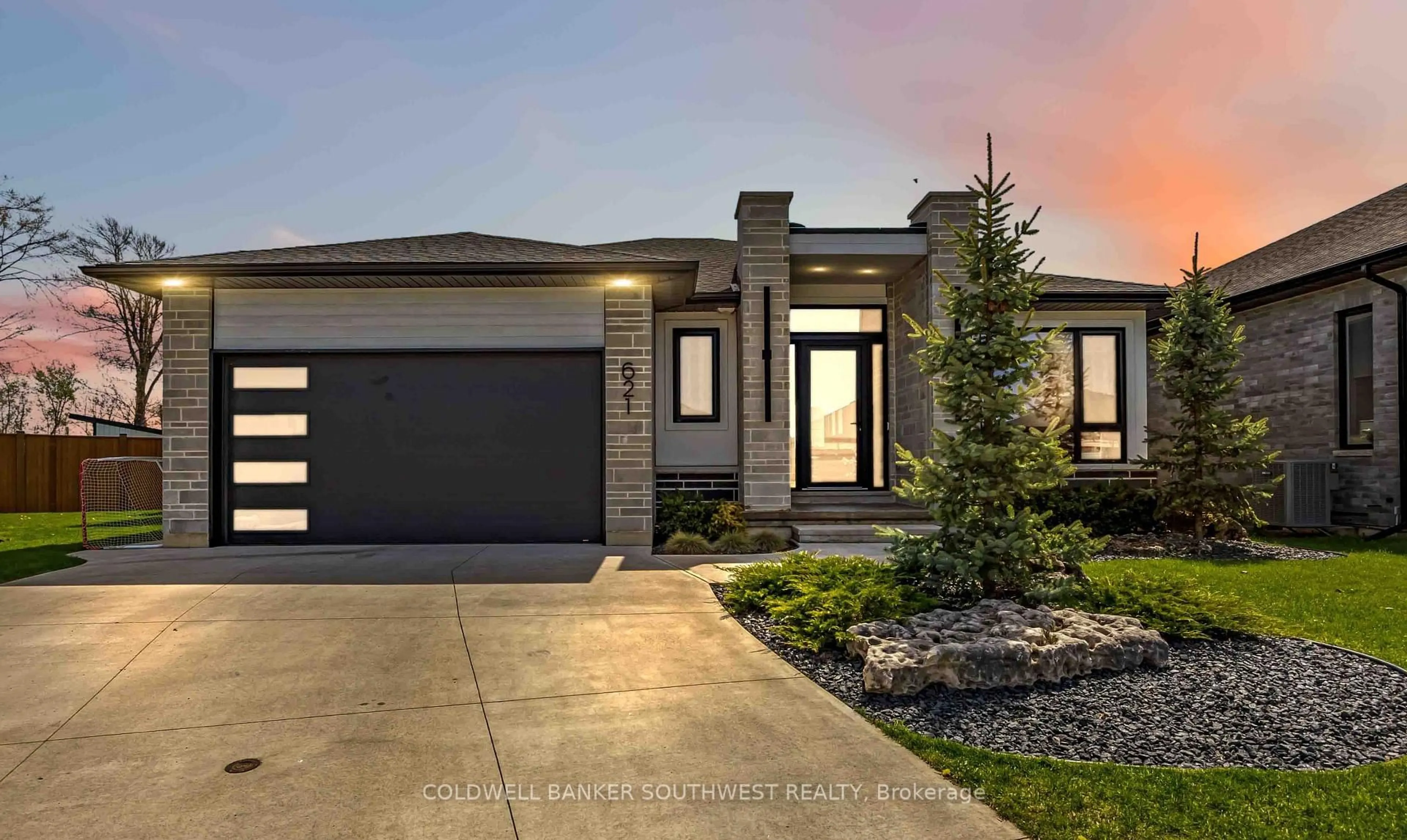 Home with brick exterior material, street for 621 MEAD Crt, Sarnia Ontario N7W 0B5