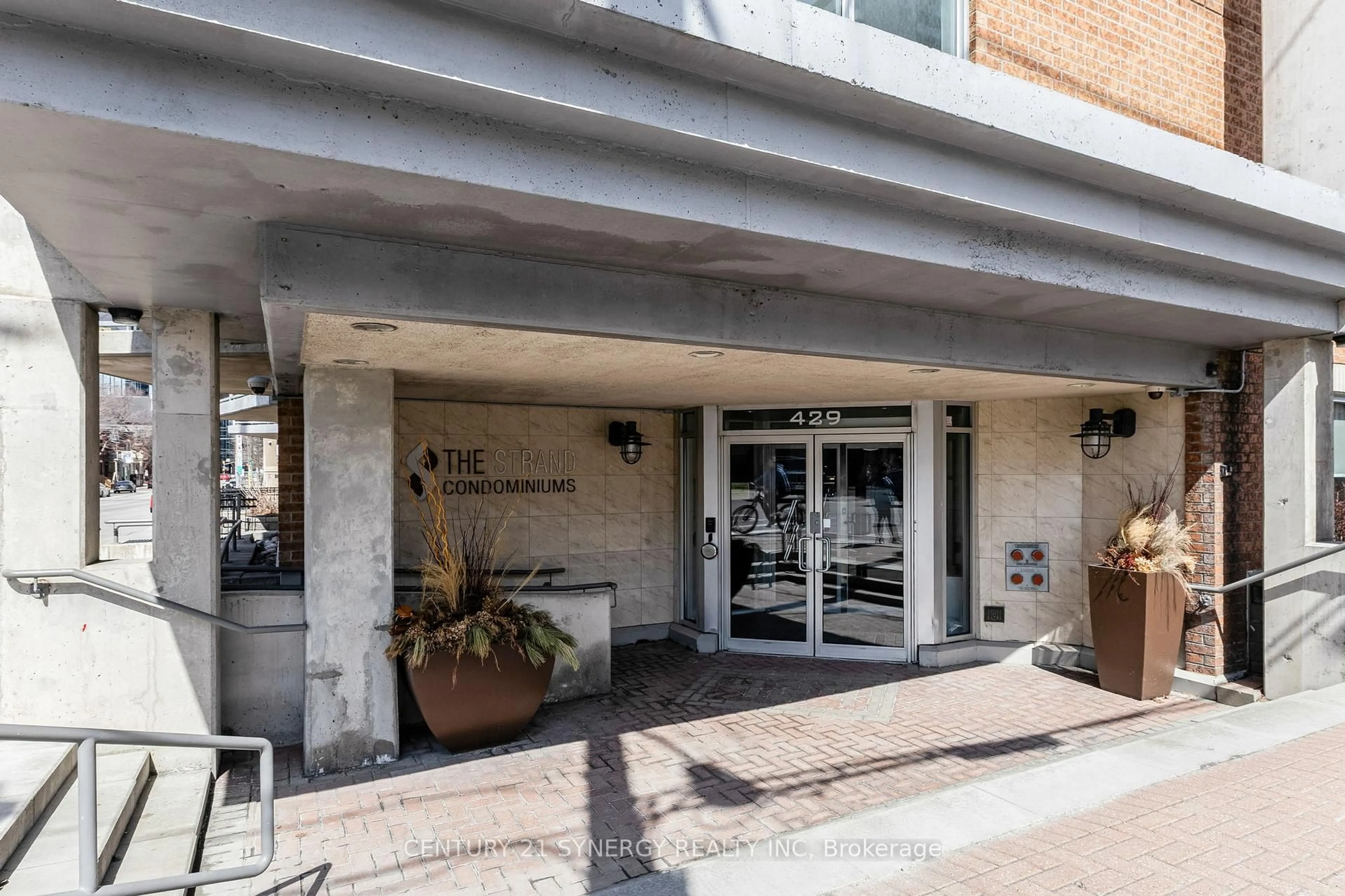 Unknown for 429 Somerset St #PH13, Ottawa Ontario K2P 2P5