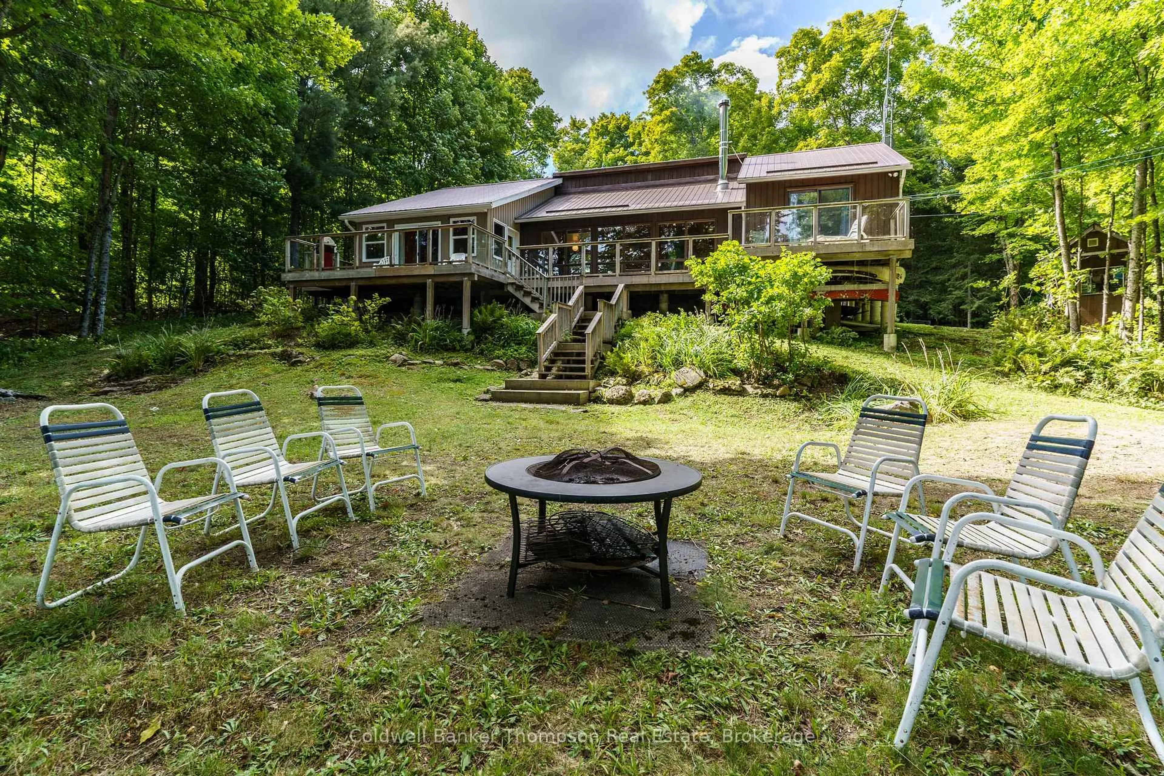 Patio, water/lake/river/ocean view for 115 Sandwood Dr, Burk's Falls Ontario P0A 1C0