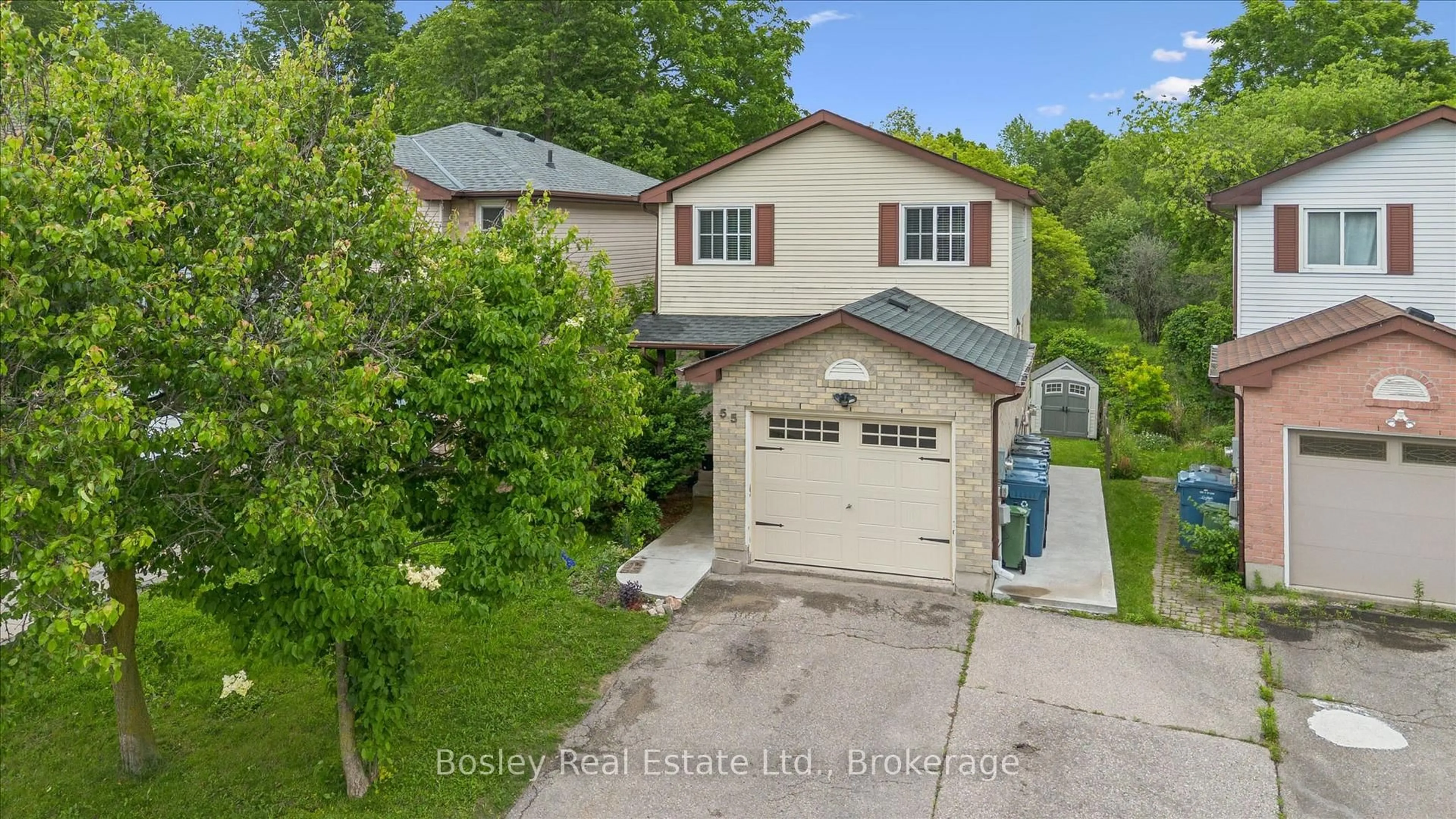 A pic from outside/outdoor area/front of a property/back of a property/a pic from drone, street for 55 Koch Dr, Guelph Ontario N1G 4G7