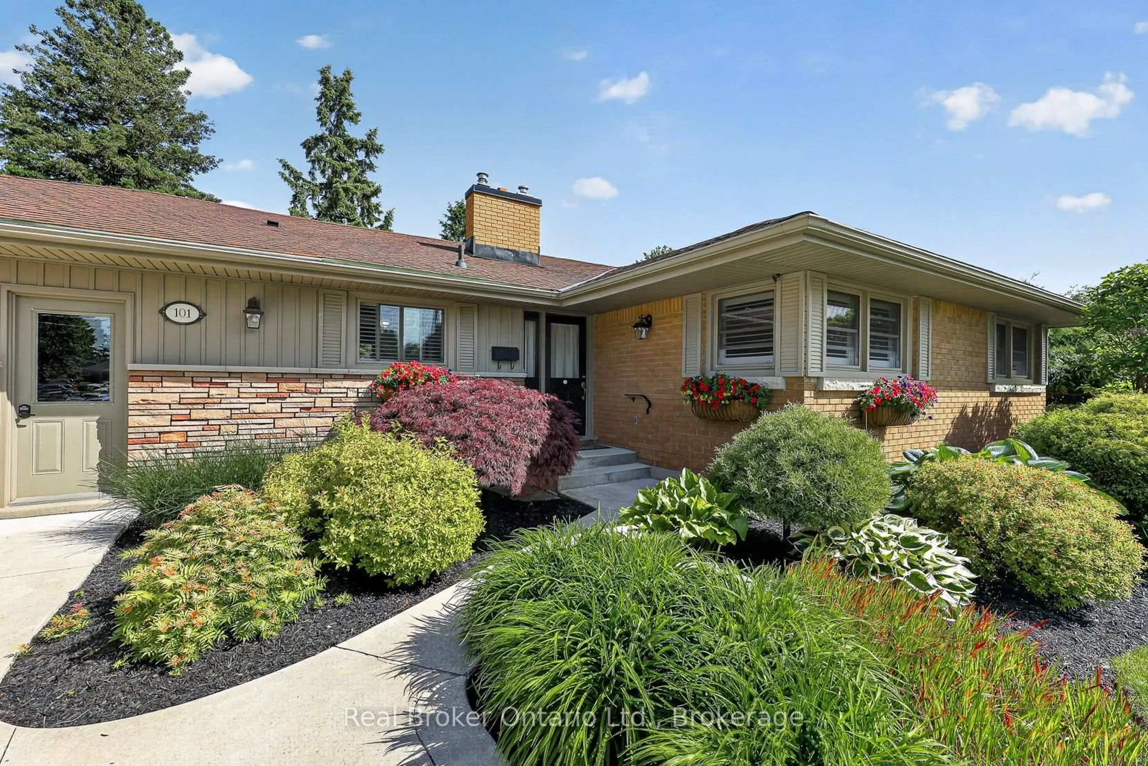 Unknown for 101 Lyndale Cres, Woodstock Ontario N4S 7S8