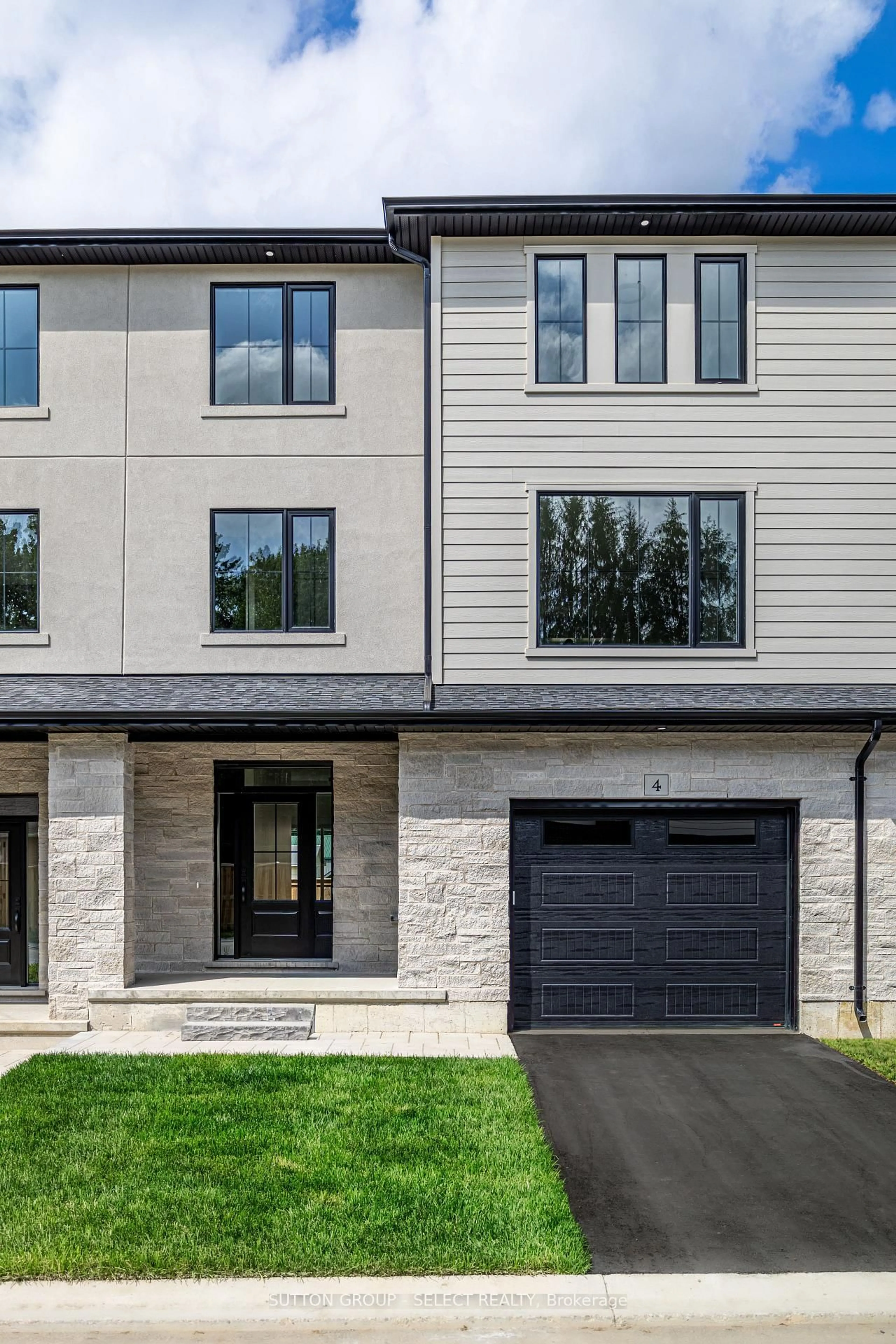 Home with brick exterior material, street for 233 Upper Queen St #4, Thames Centre Ontario N0M 2P0