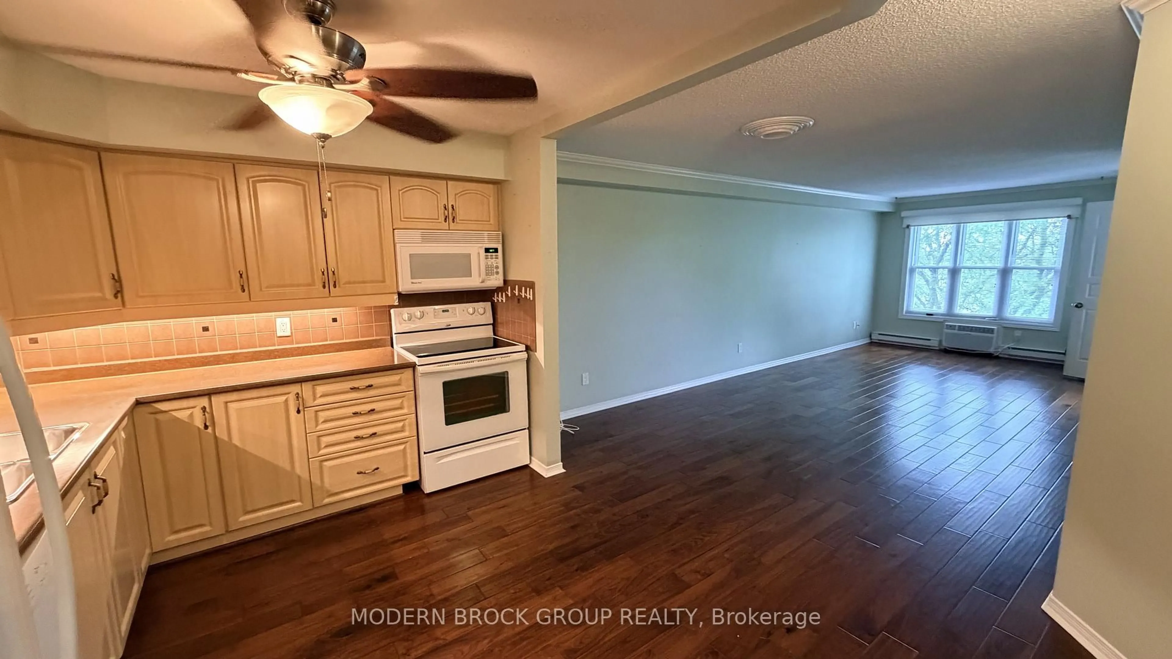 Unknown for 21 Liston Ave #405, Brockville Ontario K6V 6Z3