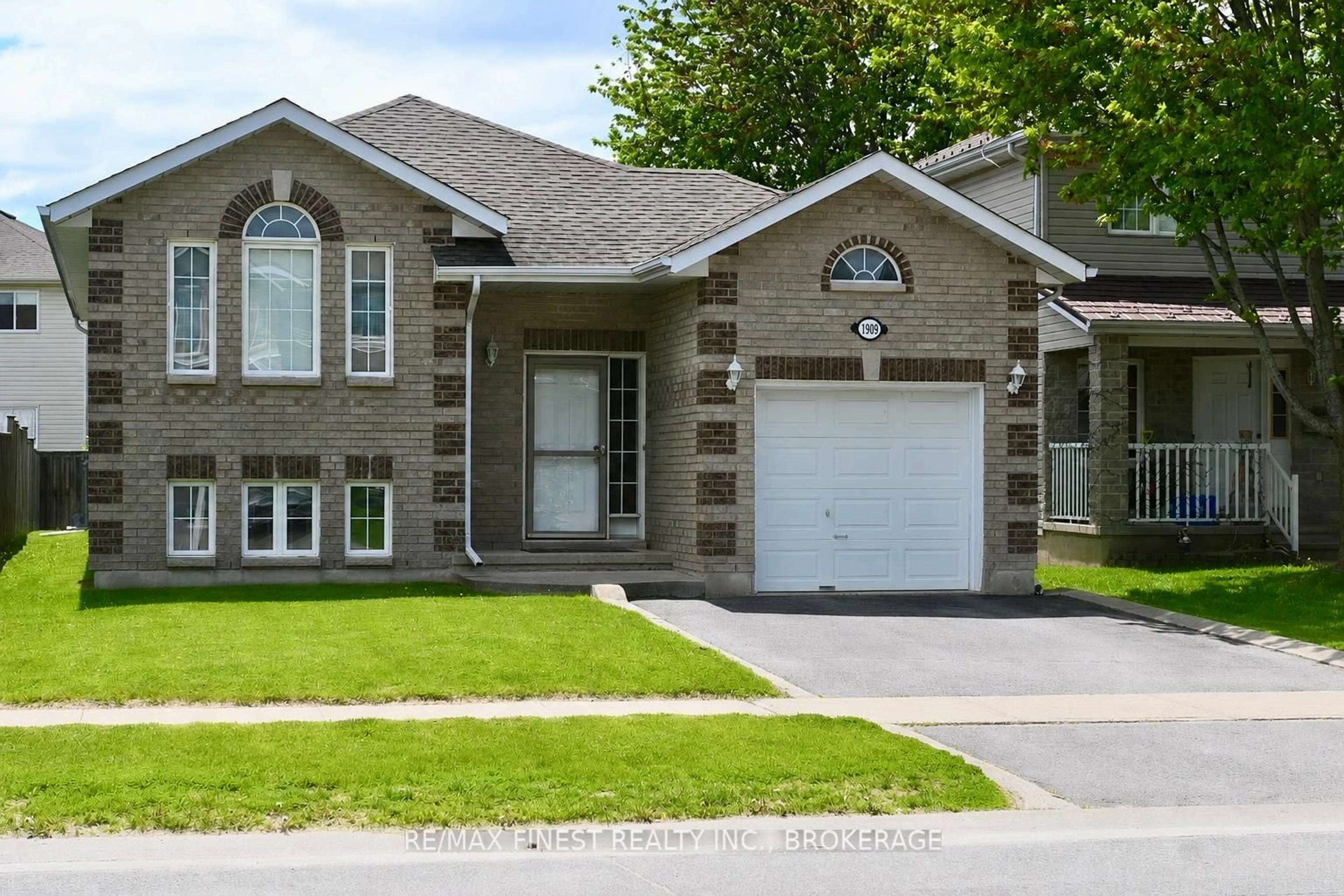 Home with brick exterior material, street for 1909 Spindlewood St, Kingston Ontario K7P 3G5