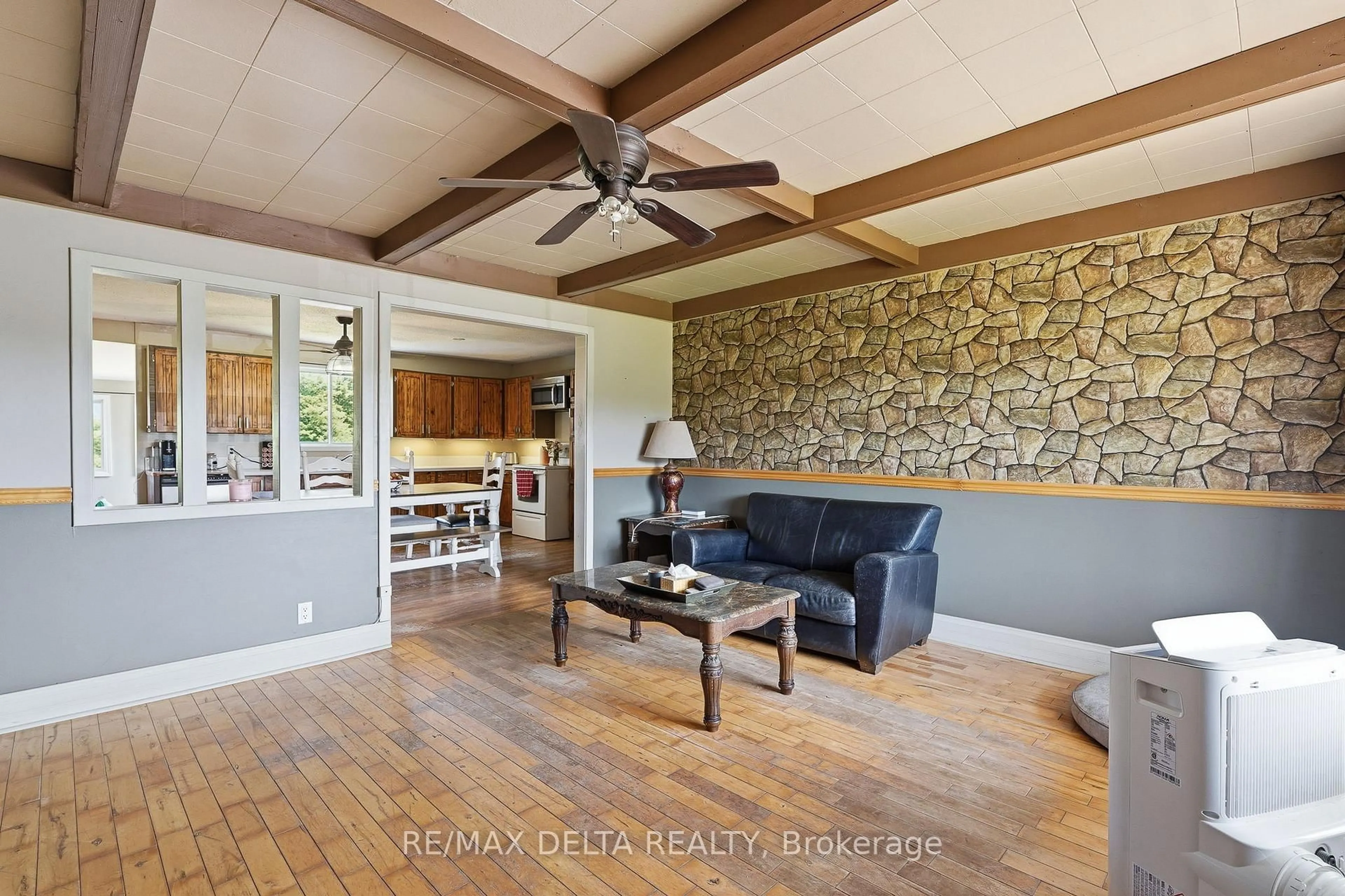Living room with furniture, unknown for 1553 du Lac Rd, Clarence-Rockland Ontario K0A 3N0