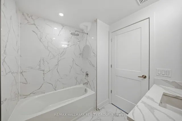 180 George St #1407, Ottawa 5