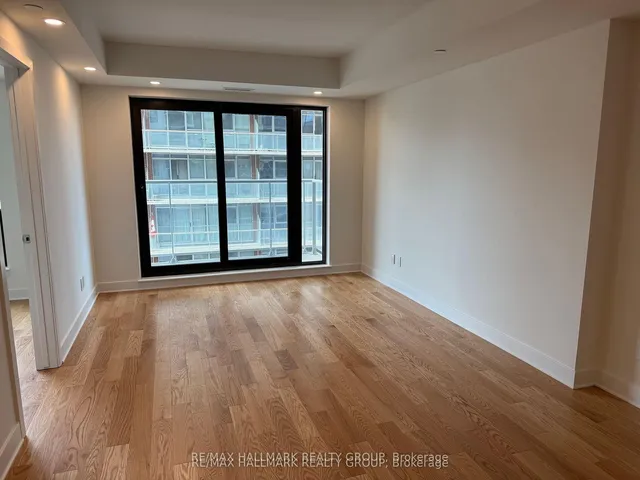 180 George St #1004, Ottawa 3