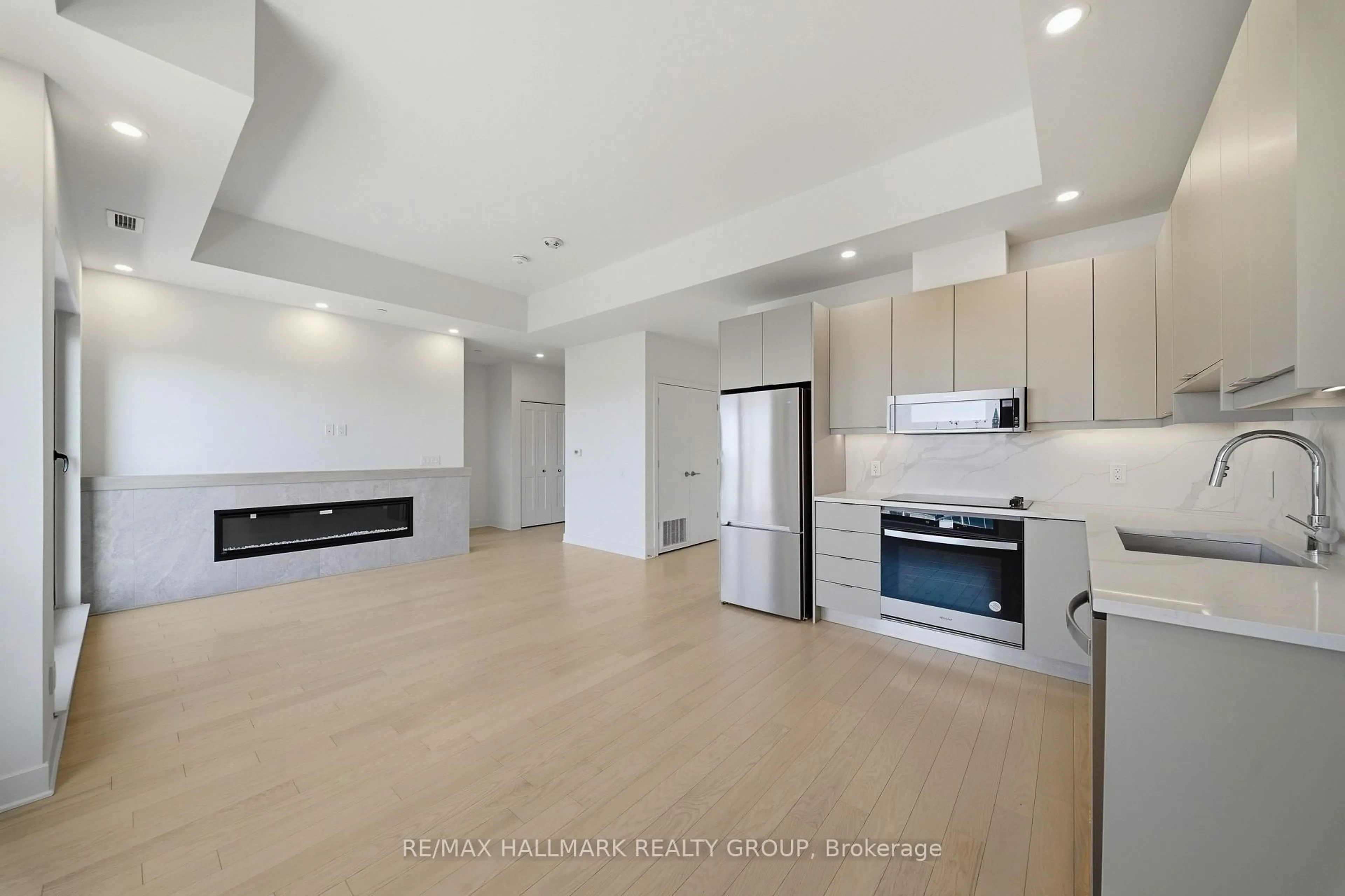 Open concept kitchen, unknown for 180 George St #2601, Ottawa Ontario K1N 0G8