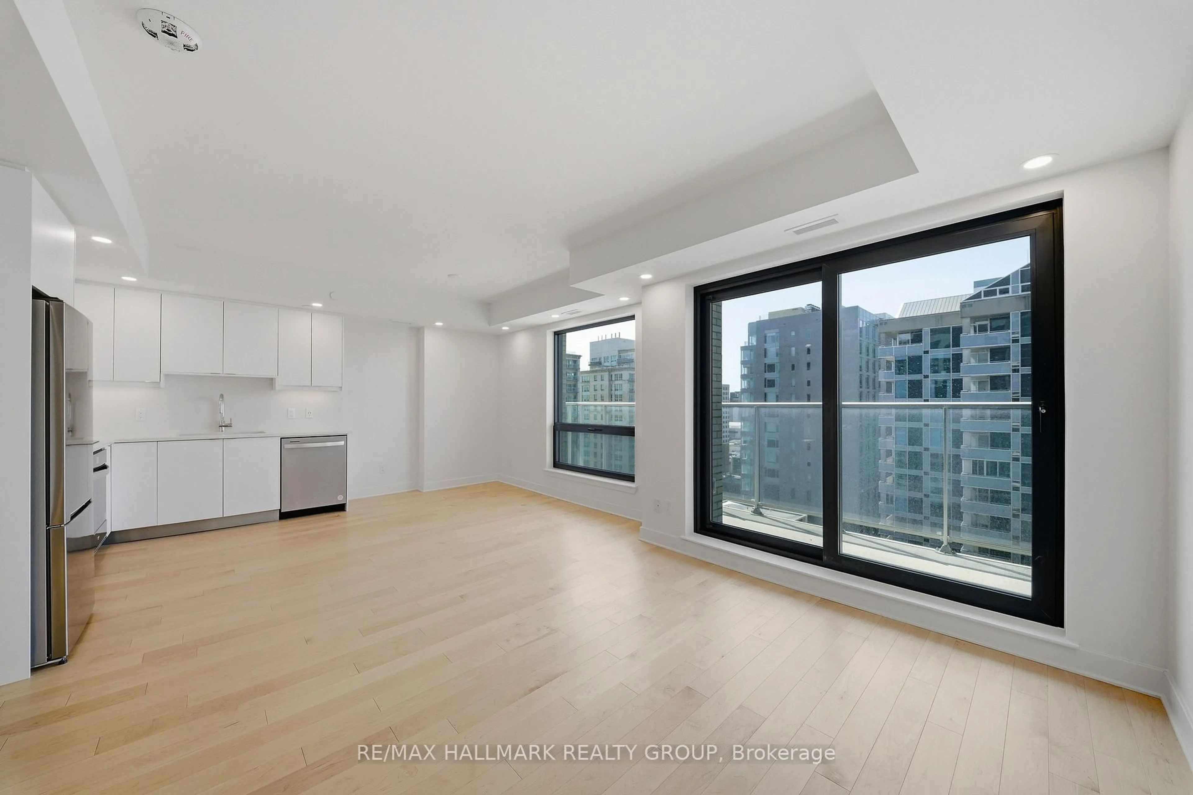 A pic of a room for 180 George St #2001, Ottawa Ontario K1N 0G8