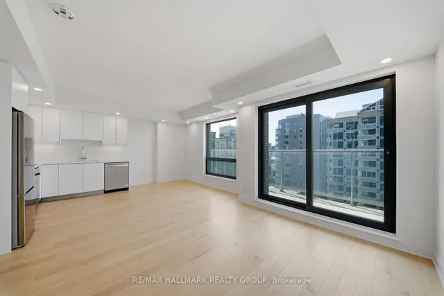 180 George St #2001, Ottawa 3