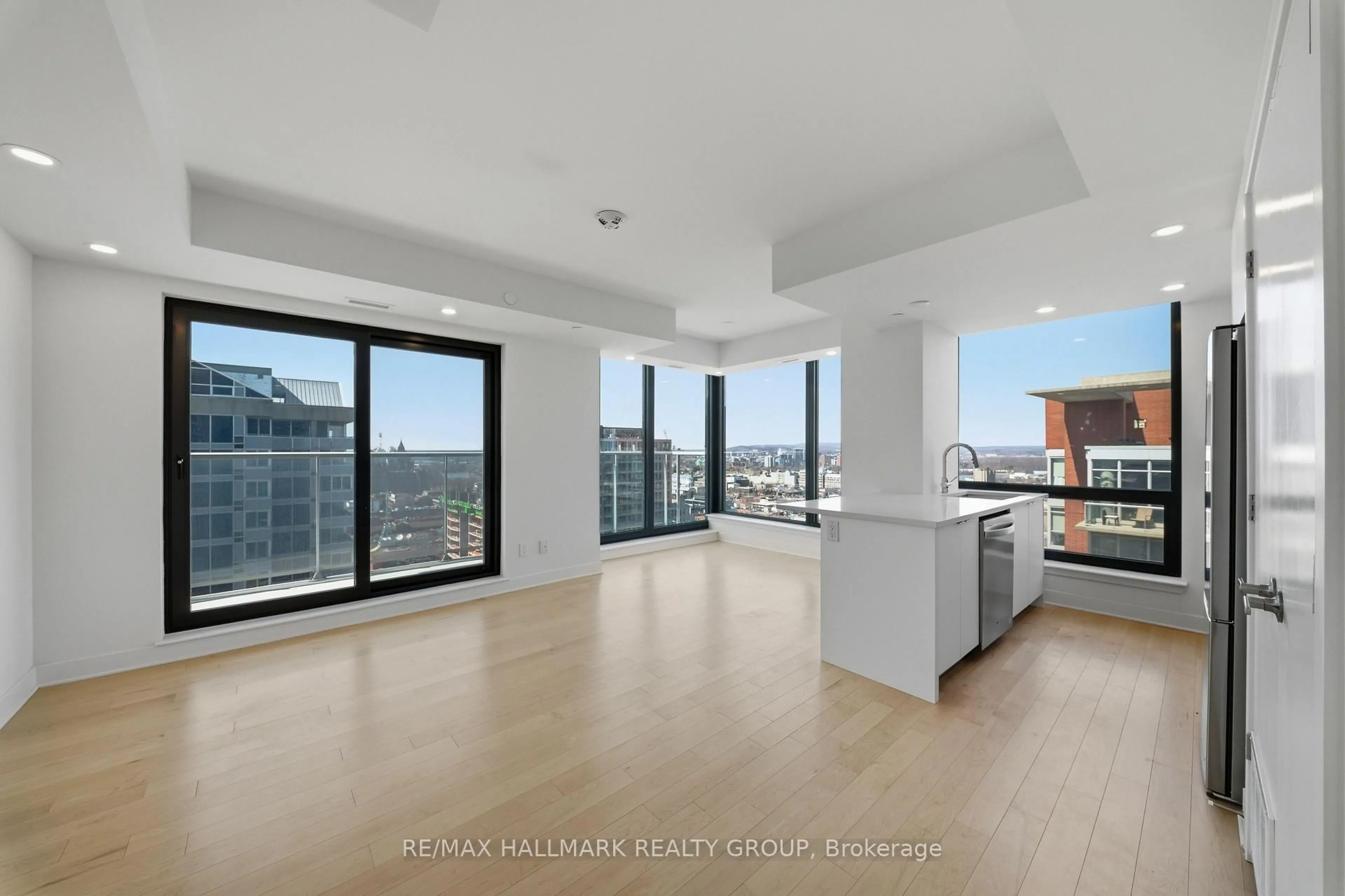 Unknown for 180 George St #2202, Ottawa Ontario K1N 0G8