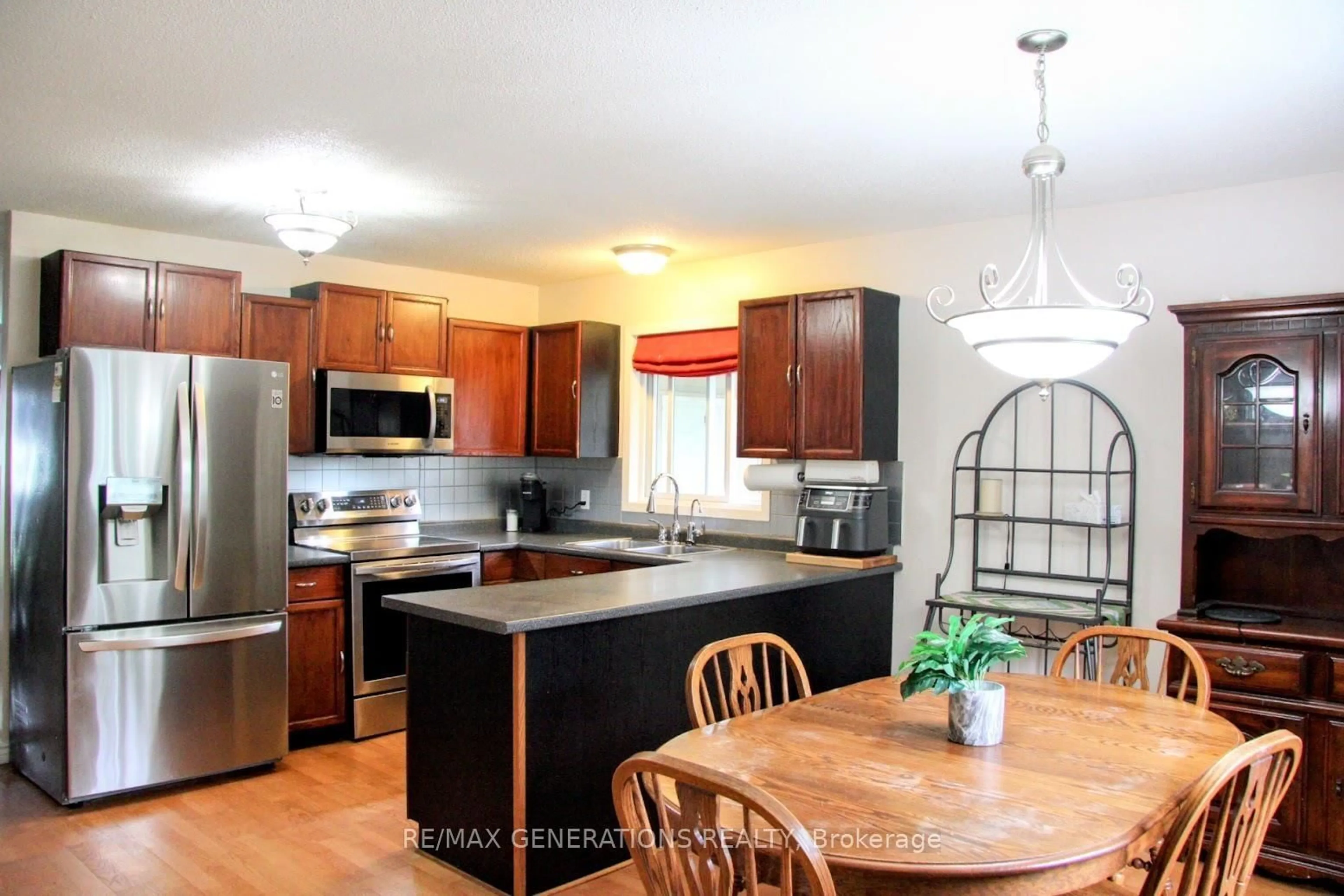 Open concept kitchen, unknown for 9 Michano Dr, Marathon Ontario P0T 2E0