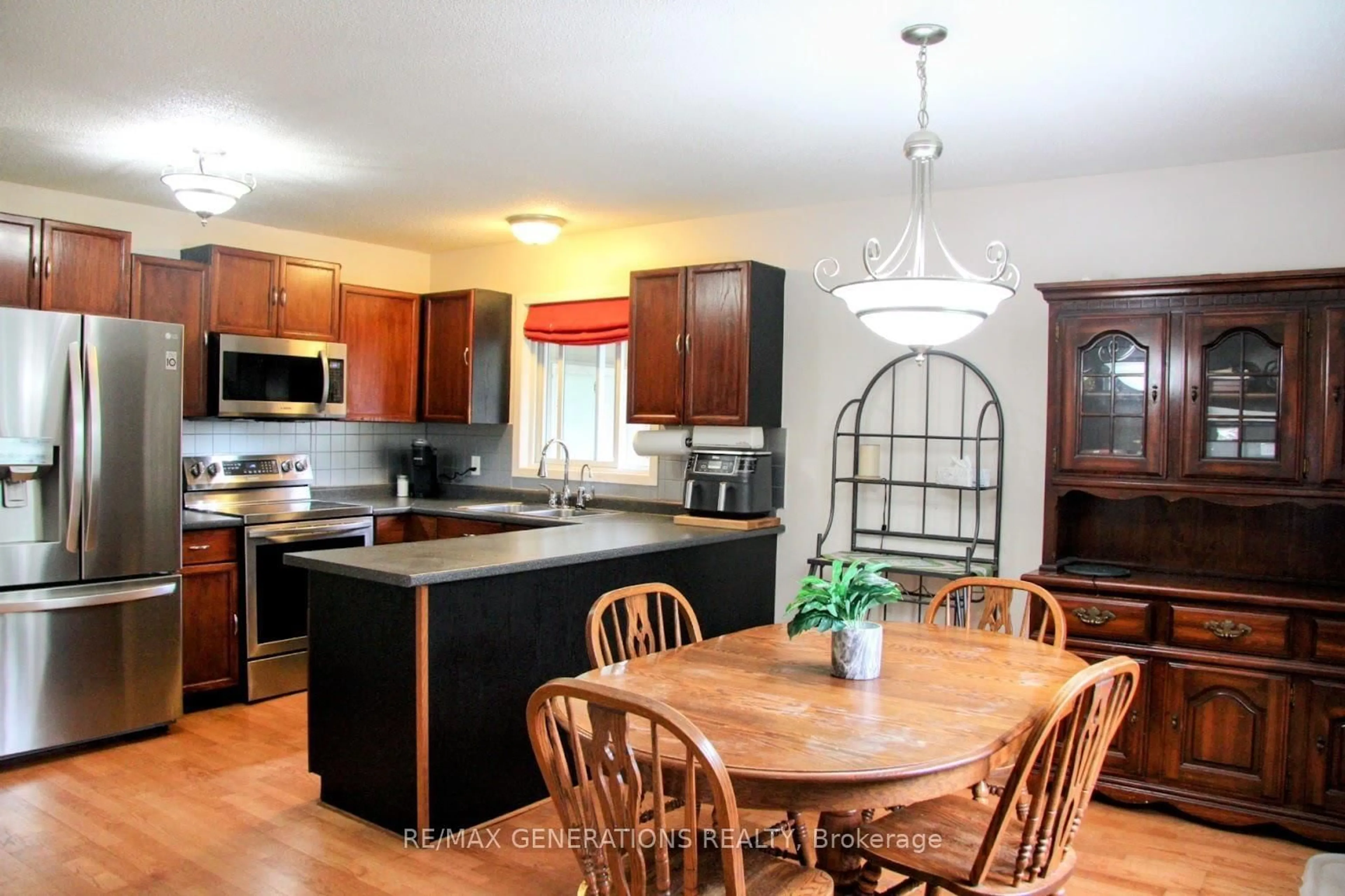 Open concept kitchen, unknown for 9 Michano Dr, Marathon Ontario P0T 2E0