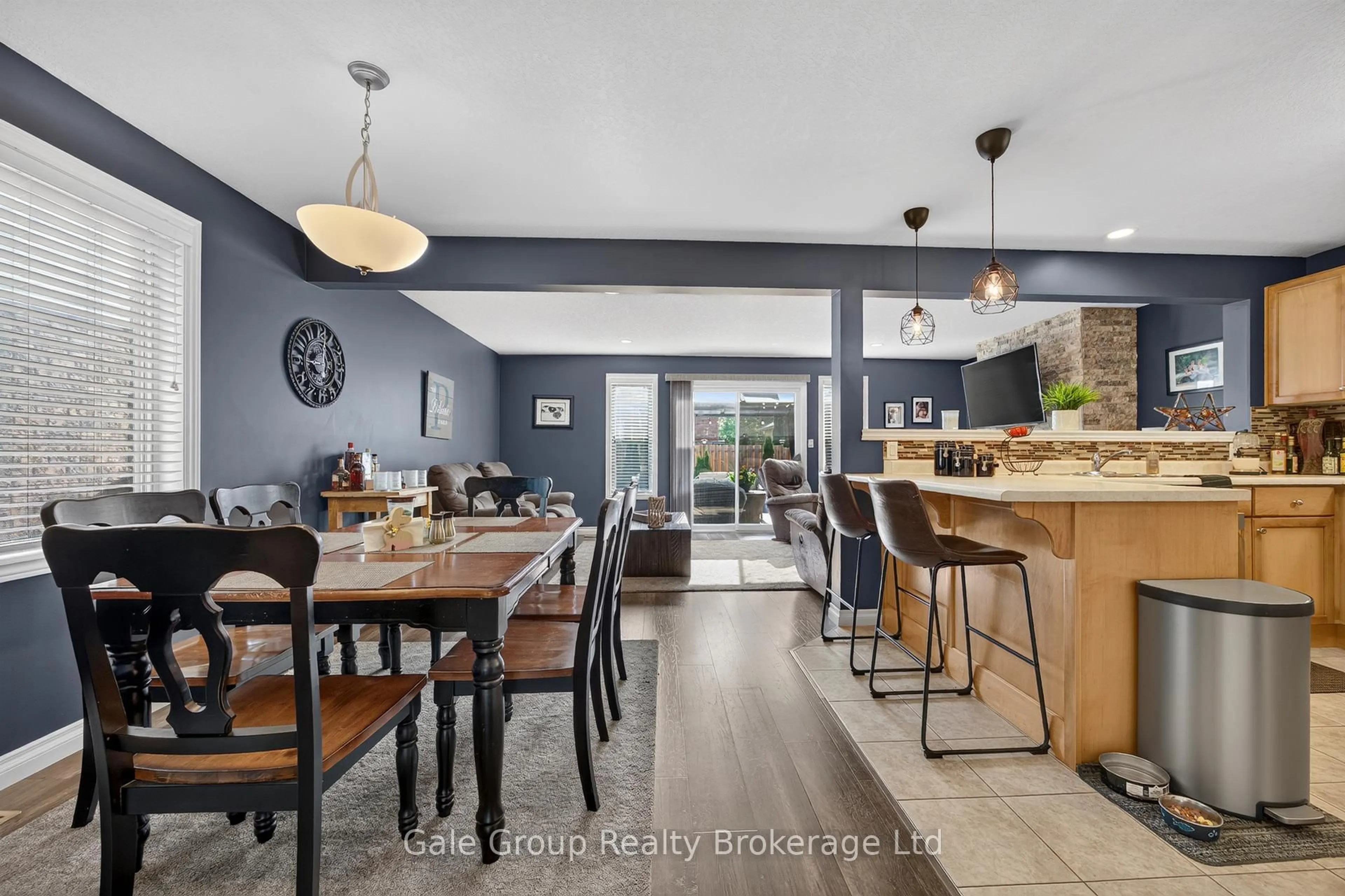 Open concept kitchen, unknown for 507 HUMMINGBIRD Cres, Woodstock Ontario N4T 1V9
