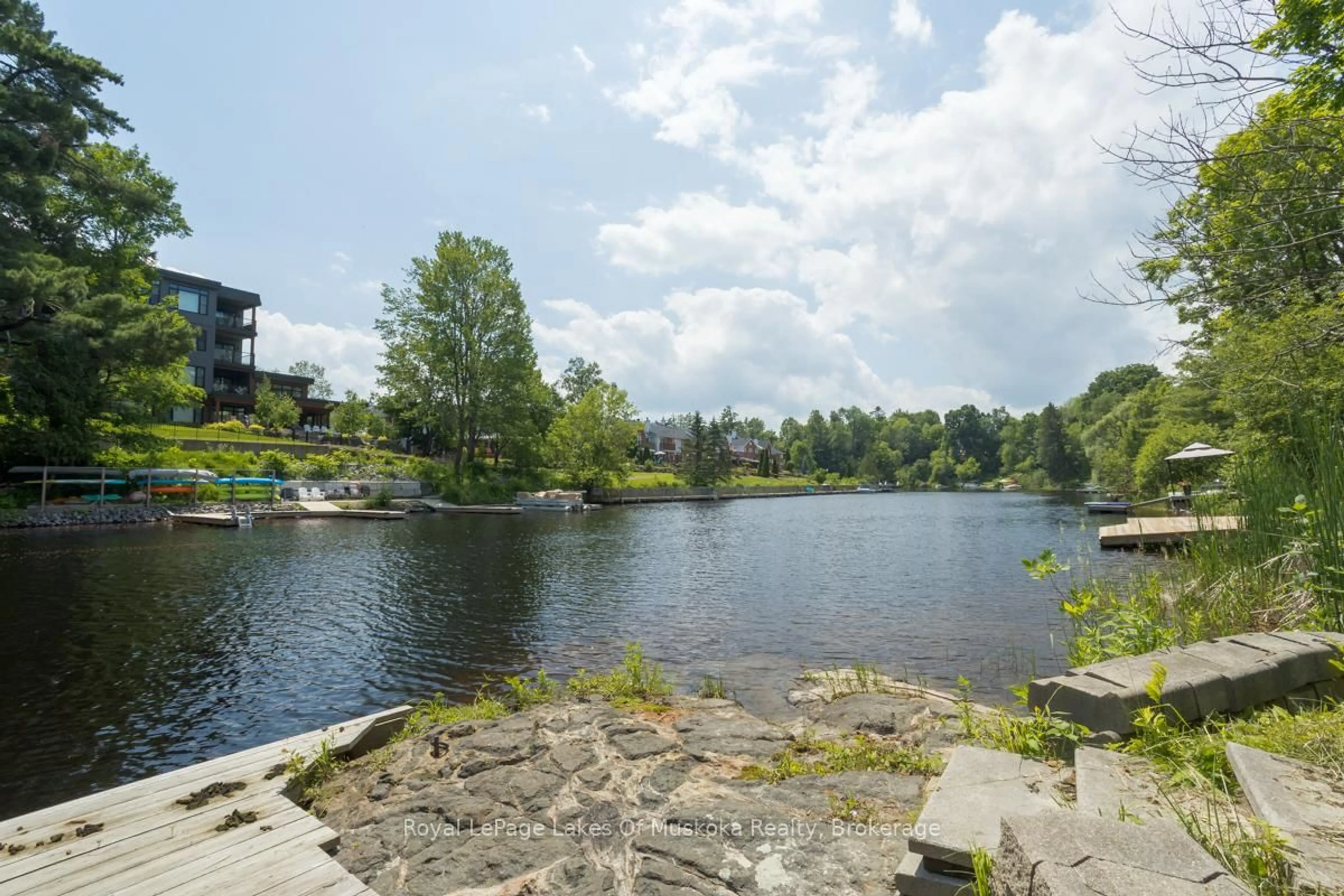 Patio, water/lake/river/ocean view for 110 Dill St, Bracebridge Ontario P1L 1E5
