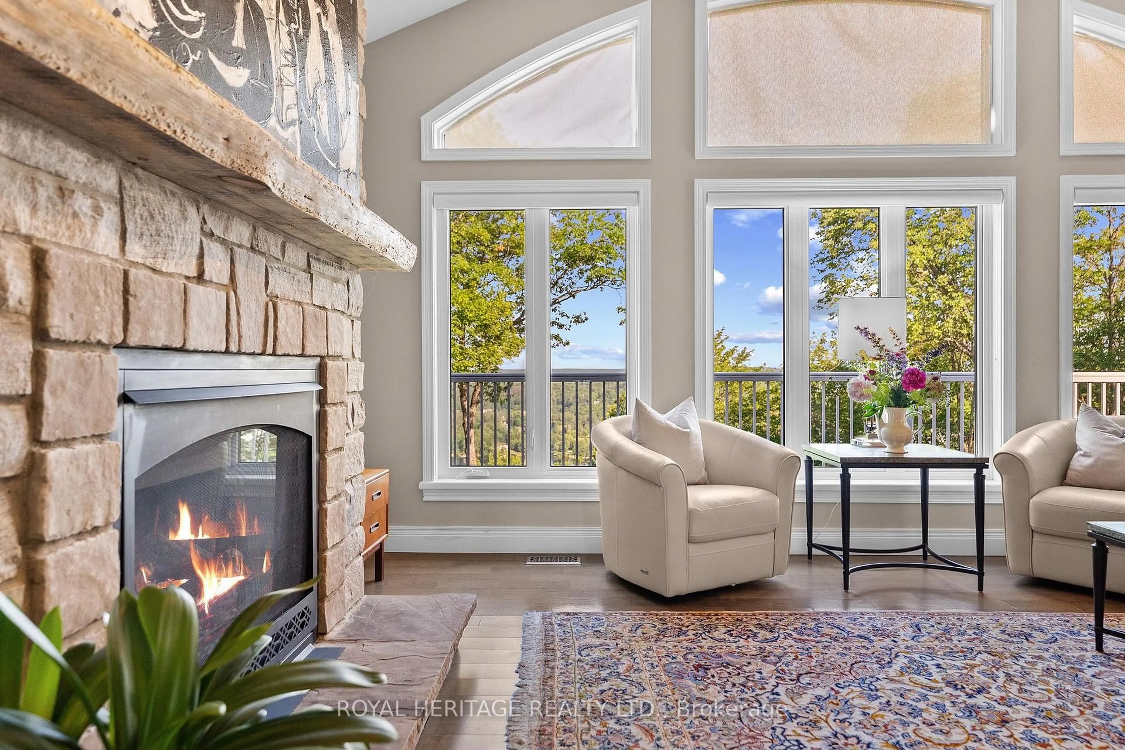 Living room with furniture, unknown for 190 Ridgeview Rd, Dysart et al Ontario K0M 1S0